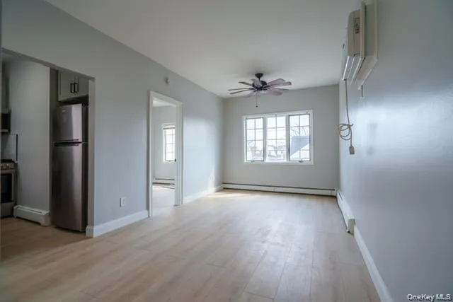 450 E Park Avenue, Long Beach, NY, 1 Bedroom Bedrooms, 3 Rooms Rooms,1 BathroomBathrooms,Residential Lease,For Rent,E Park,0,1048685 450 E Park Avenue, Long Beach, NY, 1 Bedroom Bedrooms, 3 Rooms Rooms,1 BathroomBathrooms,Residential Lease,For Rent,E Park,0,1048685