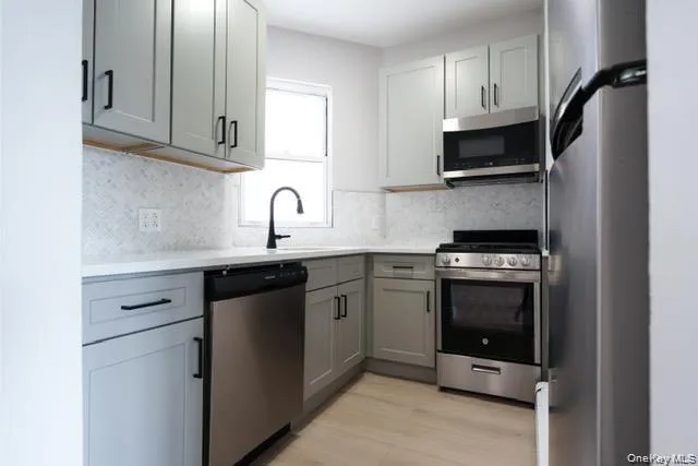 450 E Park Avenue, Long Beach, NY, 1 Bedroom Bedrooms, 3 Rooms Rooms,1 BathroomBathrooms,Residential Lease,For Rent,E Park,0,1048685 450 E Park Avenue, Long Beach, NY, 1 Bedroom Bedrooms, 3 Rooms Rooms,1 BathroomBathrooms,Residential Lease,For Rent,E Park,0,1048685