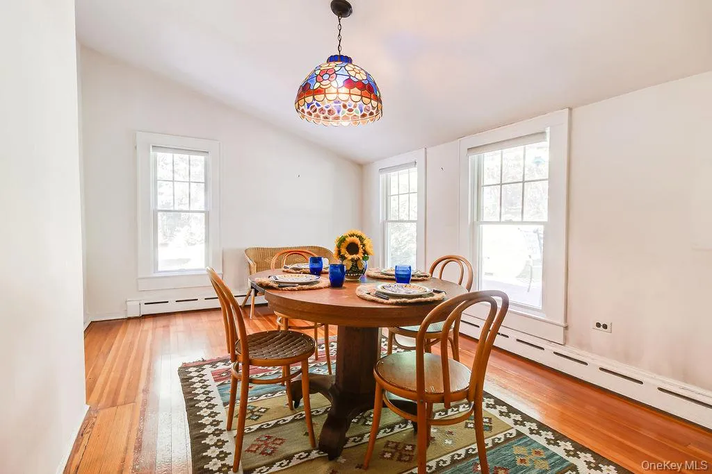 16 Garden Drive, Brookhaven, NY, 2 Bedrooms Bedrooms, 6 Rooms Rooms,1 BathroomBathrooms,Residential,For Rent,Garden,0,1048690 16 Garden Drive, Brookhaven, NY, 2 Bedrooms Bedrooms, 6 Rooms Rooms,1 BathroomBathrooms,Residential,For Rent,Garden,0,1048690