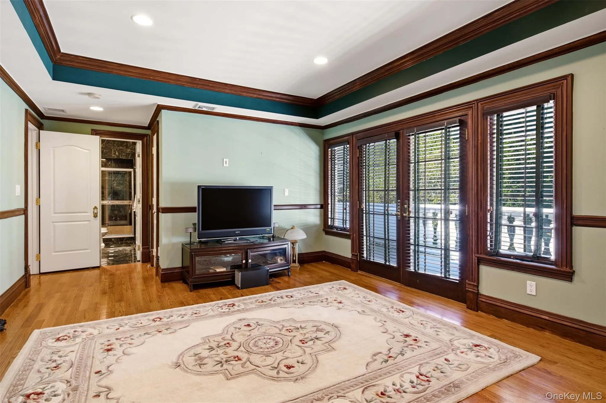 147 Bacon Road, North Hempstead, NY, 6 Bedrooms Bedrooms, 12 Rooms Rooms,6 BathroomsBathrooms,Residential,For Rent,Bacon,0,1048694 147 Bacon Road, North Hempstead, NY, 6 Bedrooms Bedrooms, 12 Rooms Rooms,6 BathroomsBathrooms,Residential,For Rent,Bacon,0,1048694