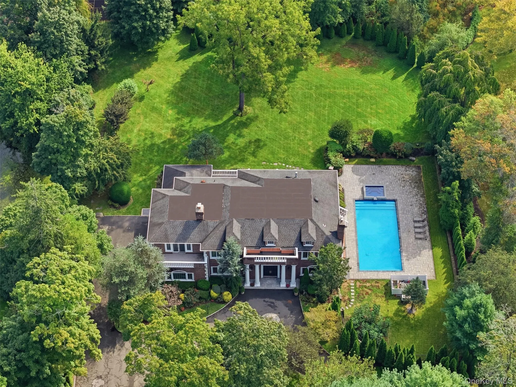 147 Bacon Road, North Hempstead, NY, 6 Bedrooms Bedrooms, 12 Rooms Rooms,6 BathroomsBathrooms,Residential,For Rent,Bacon,0,1048694 147 Bacon Road, North Hempstead, NY, 6 Bedrooms Bedrooms, 12 Rooms Rooms,6 BathroomsBathrooms,Residential,For Rent,Bacon,0,1048694