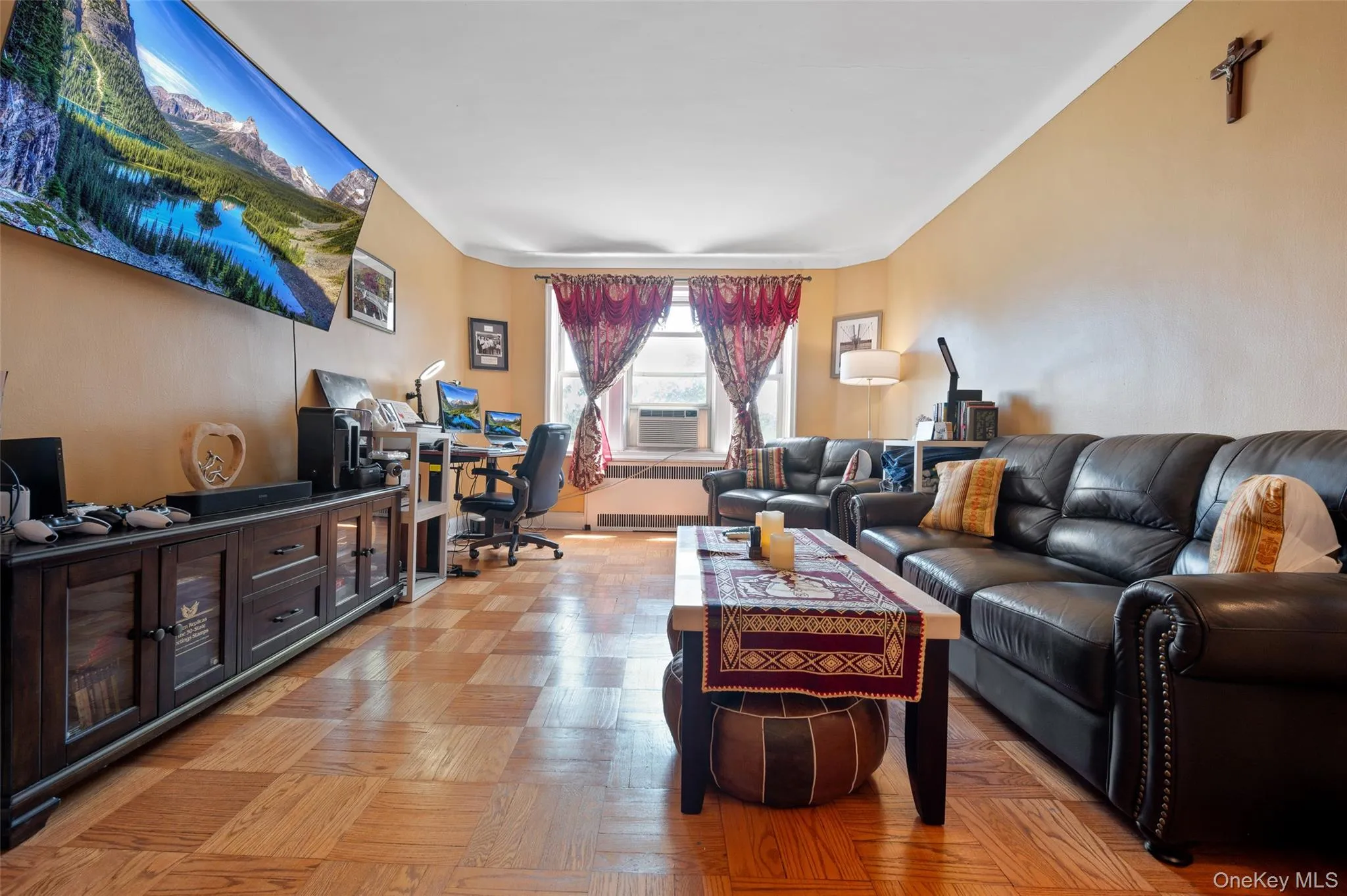 84-49 168th Street, New York, NY, 1 Bedroom Bedrooms, 4 Rooms Rooms,1 BathroomBathrooms,Residential,For Rent,168th,0,1048696 84-49 168th Street, New York, NY, 1 Bedroom Bedrooms, 4 Rooms Rooms,1 BathroomBathrooms,Residential,For Rent,168th,0,1048696