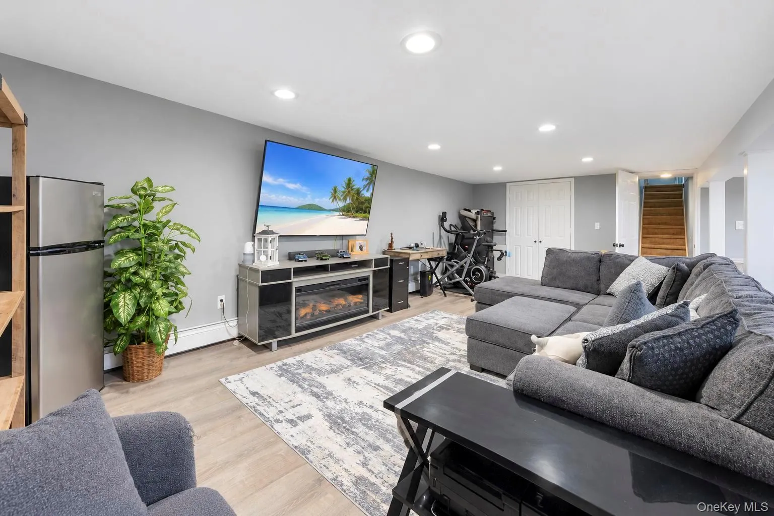 115 Colin Drive, Brookhaven, NY, 3 Bedrooms Bedrooms, 6 Rooms Rooms,1 BathroomBathrooms,Residential,For Rent,Colin,0,1048699 115 Colin Drive, Brookhaven, NY, 3 Bedrooms Bedrooms, 6 Rooms Rooms,1 BathroomBathrooms,Residential,For Rent,Colin,0,1048699