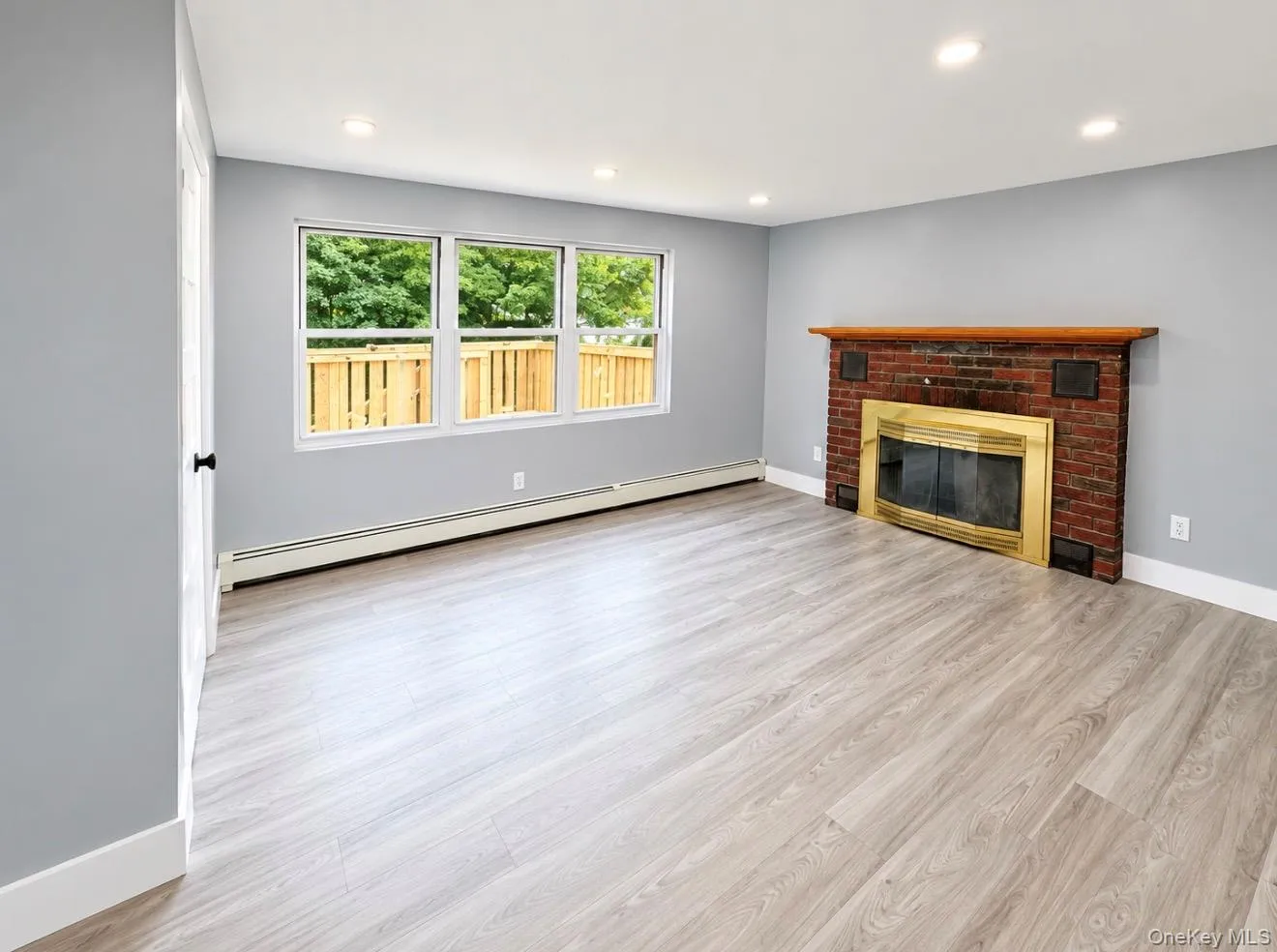 387 State Highway 97, Deerpark, NY, 3 Bedrooms Bedrooms, 5 Rooms Rooms,2 BathroomsBathrooms,Residential,For Rent,State Highway 97,0,1048700 387 State Highway 97, Deerpark, NY, 3 Bedrooms Bedrooms, 5 Rooms Rooms,2 BathroomsBathrooms,Residential,For Rent,State Highway 97,0,1048700