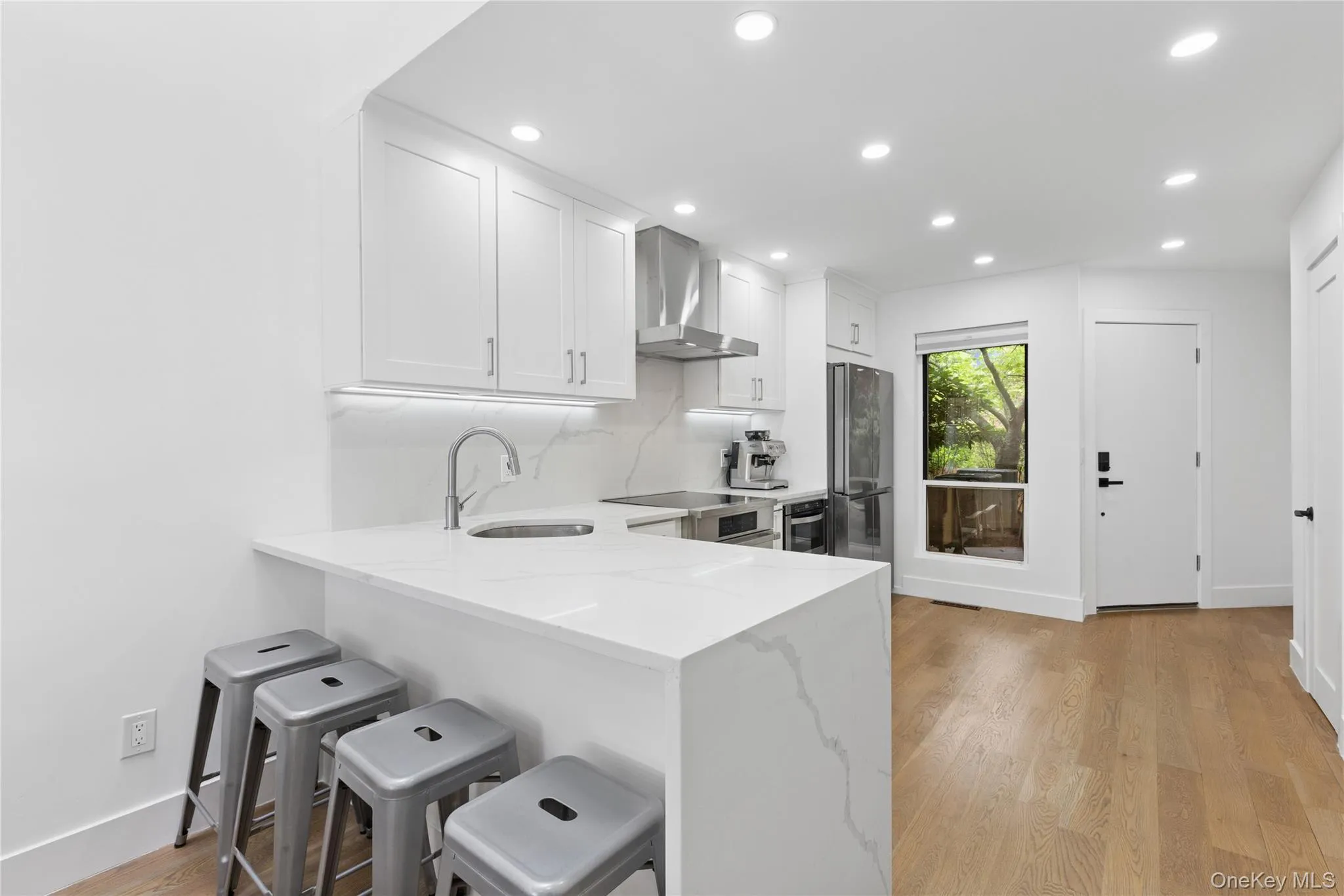23 Library Avenue, Southampton, NY, 2 Bedrooms Bedrooms, 5 Rooms Rooms,2 BathroomsBathrooms,Residential Lease,For Rent,Library,0,1048701 23 Library Avenue, Southampton, NY, 2 Bedrooms Bedrooms, 5 Rooms Rooms,2 BathroomsBathrooms,Residential Lease,For Rent,Library,0,1048701
