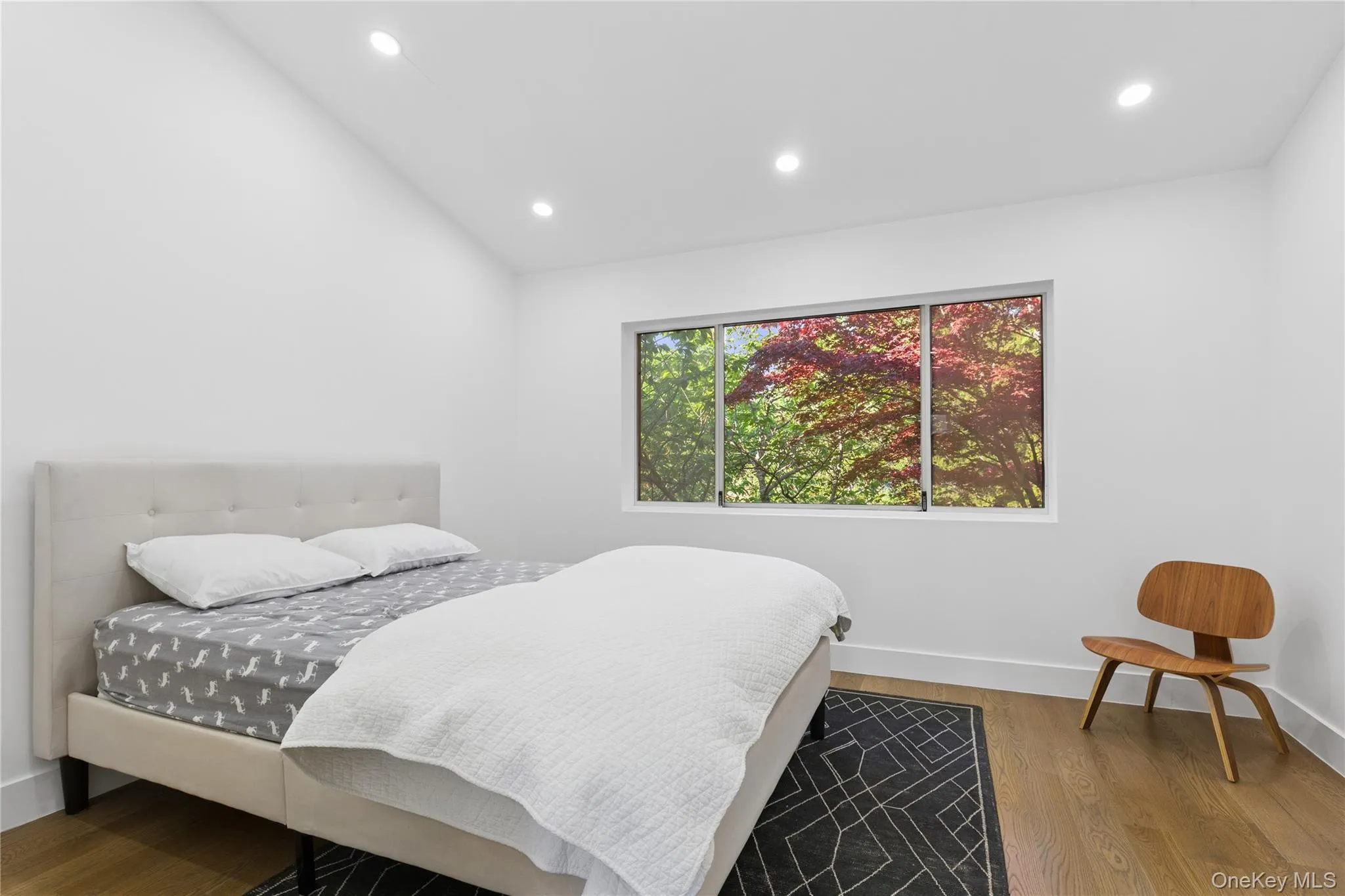 23 Library Avenue, Southampton, NY, 2 Bedrooms Bedrooms, 5 Rooms Rooms,2 BathroomsBathrooms,Residential Lease,For Rent,Library,0,1048701 23 Library Avenue, Southampton, NY, 2 Bedrooms Bedrooms, 5 Rooms Rooms,2 BathroomsBathrooms,Residential Lease,For Rent,Library,0,1048701