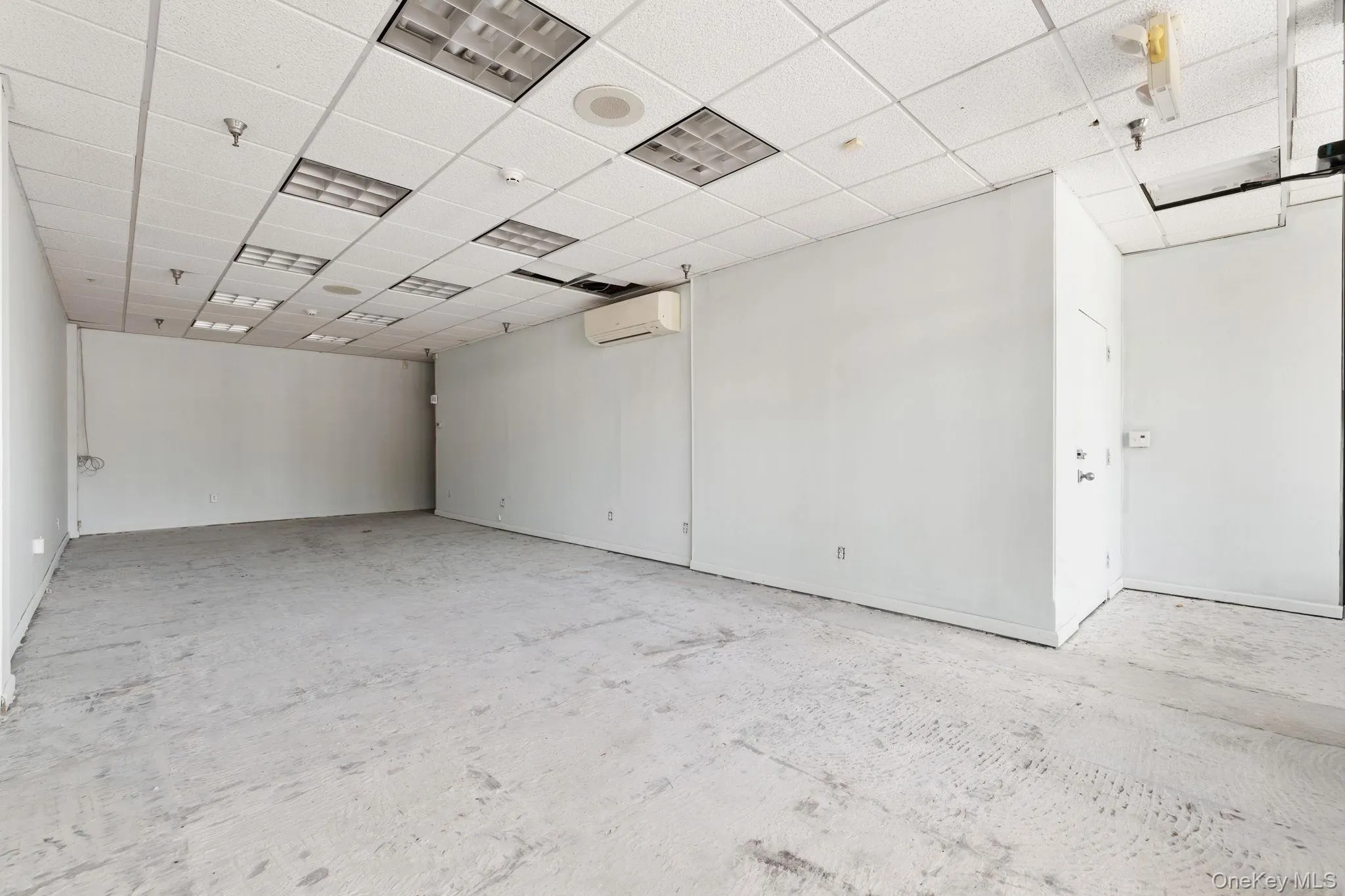 2455 Central Park Avenue, Yonkers, NY, ,Commercial Lease,For Rent,Central Park,0,1048703 2455 Central Park Avenue, Yonkers, NY, ,Commercial Lease,For Rent,Central Park,0,1048703