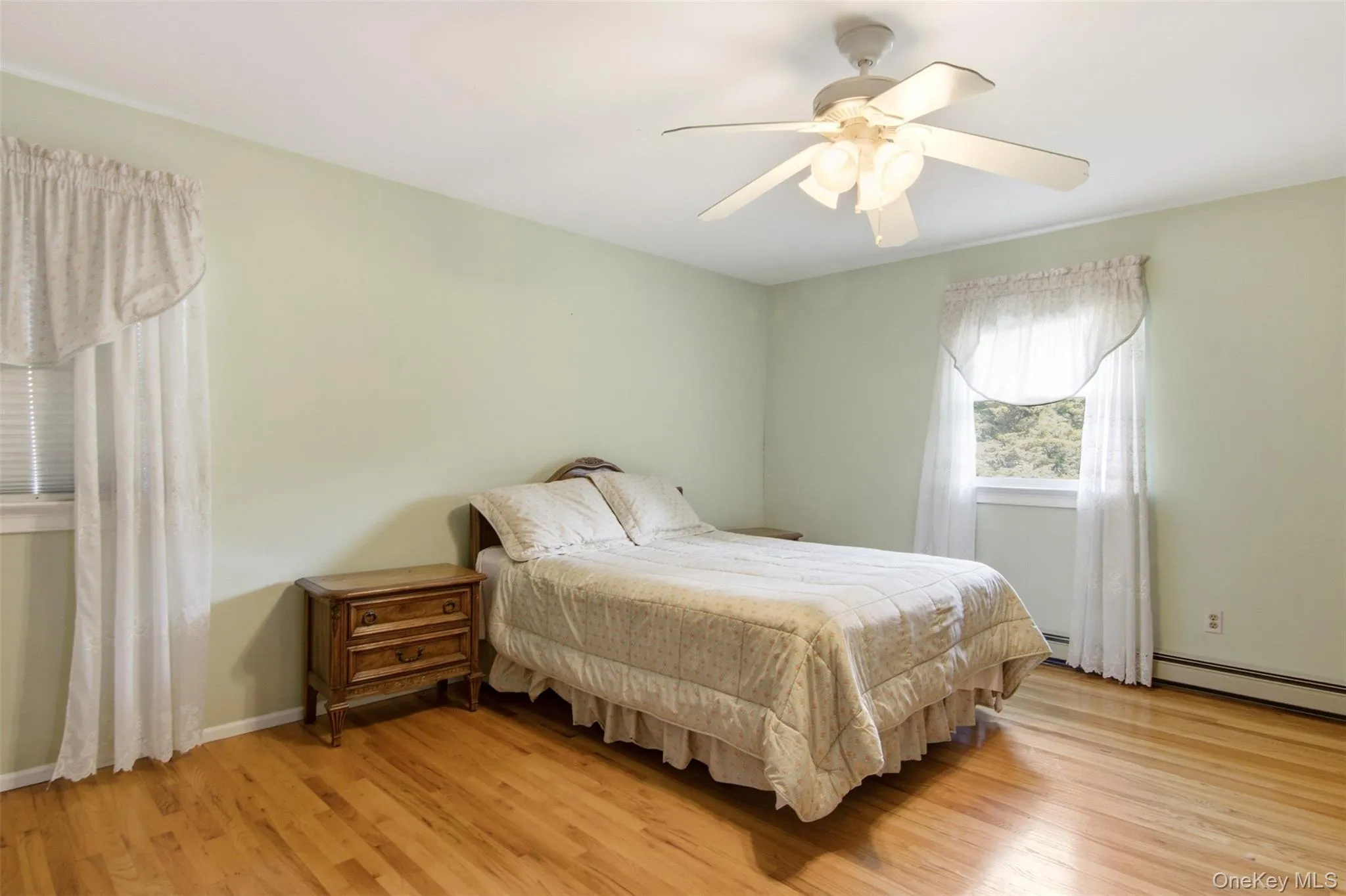 18 White Deer Court, Huntington, NY, 4 Bedrooms Bedrooms, 12 Rooms Rooms,3 BathroomsBathrooms,Residential,For Rent,White Deer,0,1048704 18 White Deer Court, Huntington, NY, 4 Bedrooms Bedrooms, 12 Rooms Rooms,3 BathroomsBathrooms,Residential,For Rent,White Deer,0,1048704