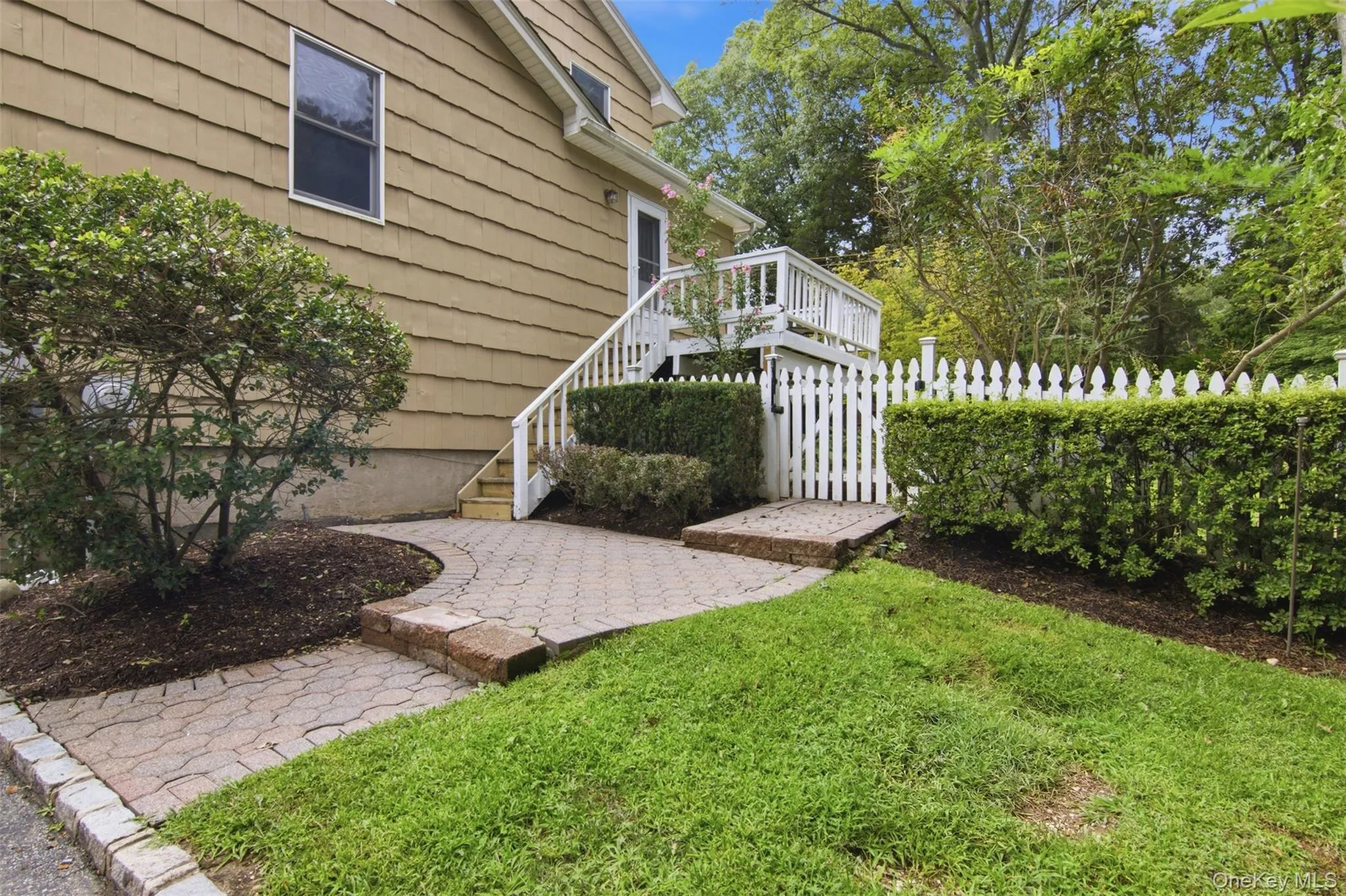 18 White Deer Court, Huntington, NY, 4 Bedrooms Bedrooms, 12 Rooms Rooms,3 BathroomsBathrooms,Residential,For Rent,White Deer,0,1048704 18 White Deer Court, Huntington, NY, 4 Bedrooms Bedrooms, 12 Rooms Rooms,3 BathroomsBathrooms,Residential,For Rent,White Deer,0,1048704