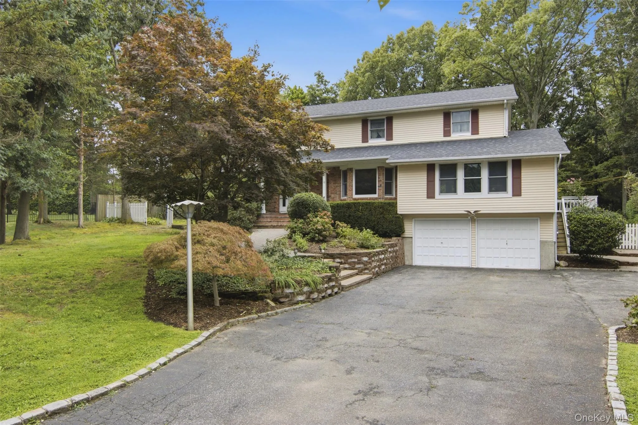 18 White Deer Court, Huntington, NY, 4 Bedrooms Bedrooms, 12 Rooms Rooms,3 BathroomsBathrooms,Residential,For Rent,White Deer,0,1048704 18 White Deer Court, Huntington, NY, 4 Bedrooms Bedrooms, 12 Rooms Rooms,3 BathroomsBathrooms,Residential,For Rent,White Deer,0,1048704