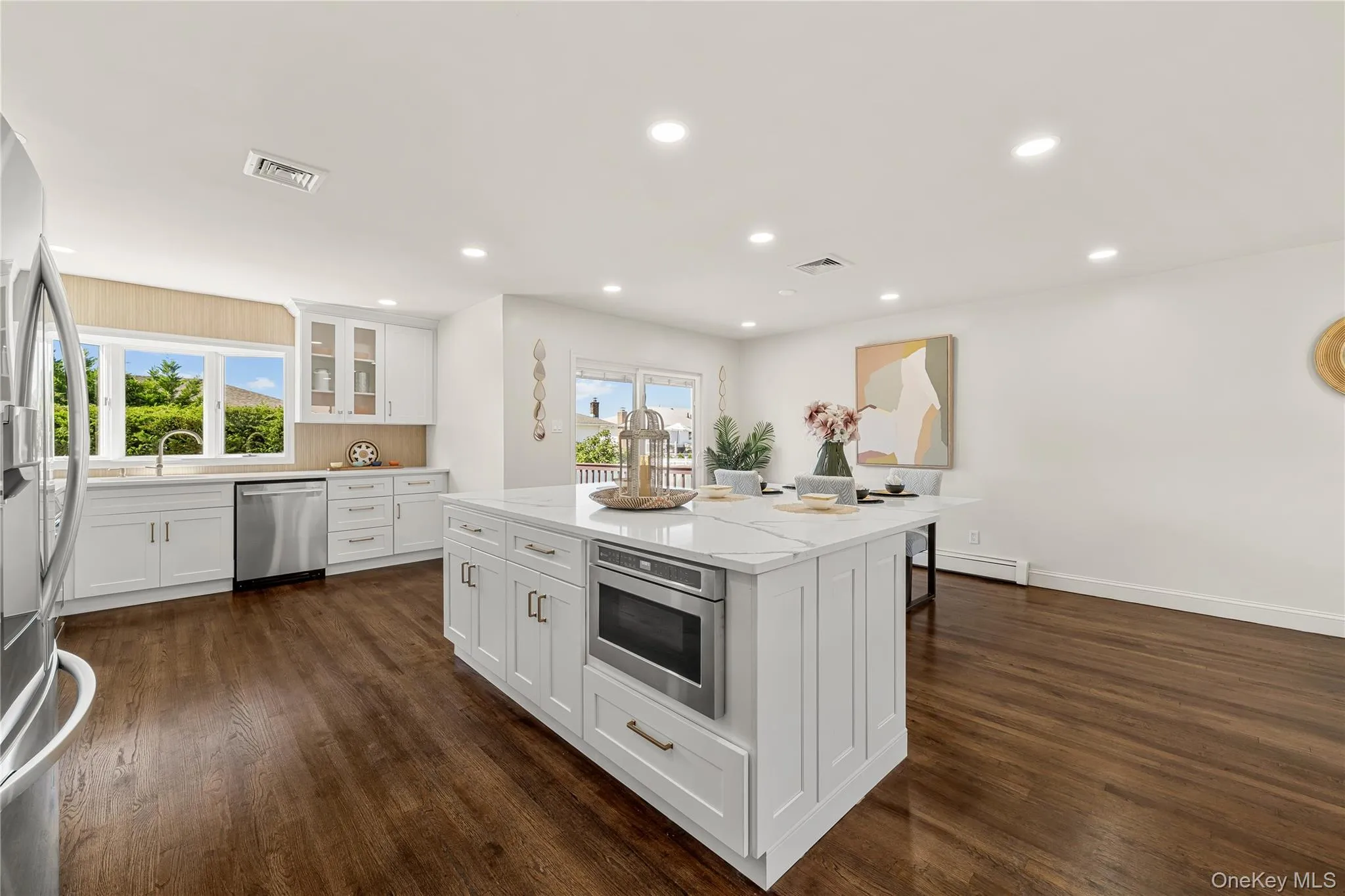 3260 Shore Road, Hempstead, NY, 5 Bedrooms Bedrooms, 10 Rooms Rooms,3 BathroomsBathrooms,Residential,For Rent,Shore,0,1048707 3260 Shore Road, Hempstead, NY, 5 Bedrooms Bedrooms, 10 Rooms Rooms,3 BathroomsBathrooms,Residential,For Rent,Shore,0,1048707