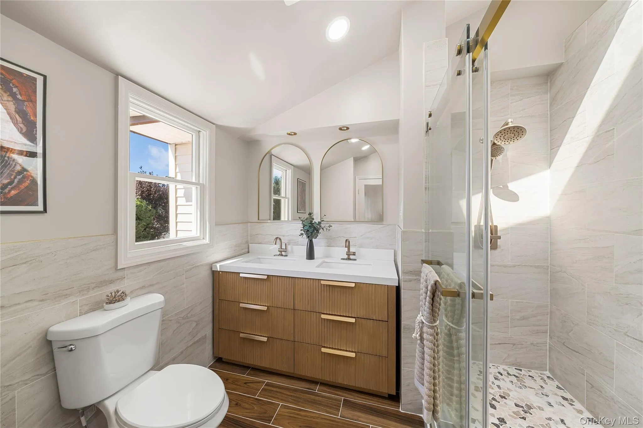 Master Bathroom Master Bathroom