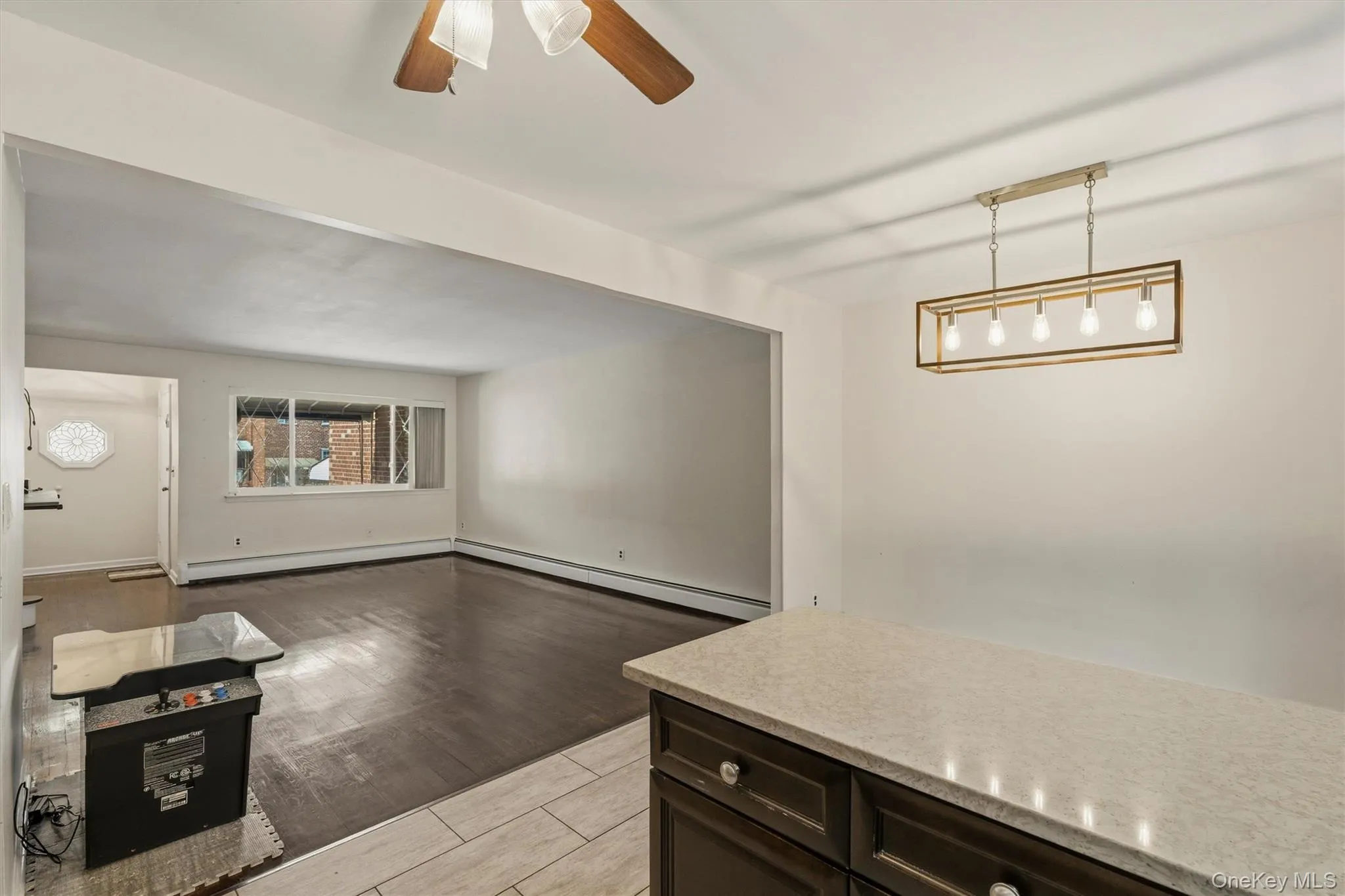 1018 Throggmorton Avenue, New York, NY, 3 Bedrooms Bedrooms, 7 Rooms Rooms,1 BathroomBathrooms,Residential,For Rent,Throggmorton,0,1048708 1018 Throggmorton Avenue, New York, NY, 3 Bedrooms Bedrooms, 7 Rooms Rooms,1 BathroomBathrooms,Residential,For Rent,Throggmorton,0,1048708