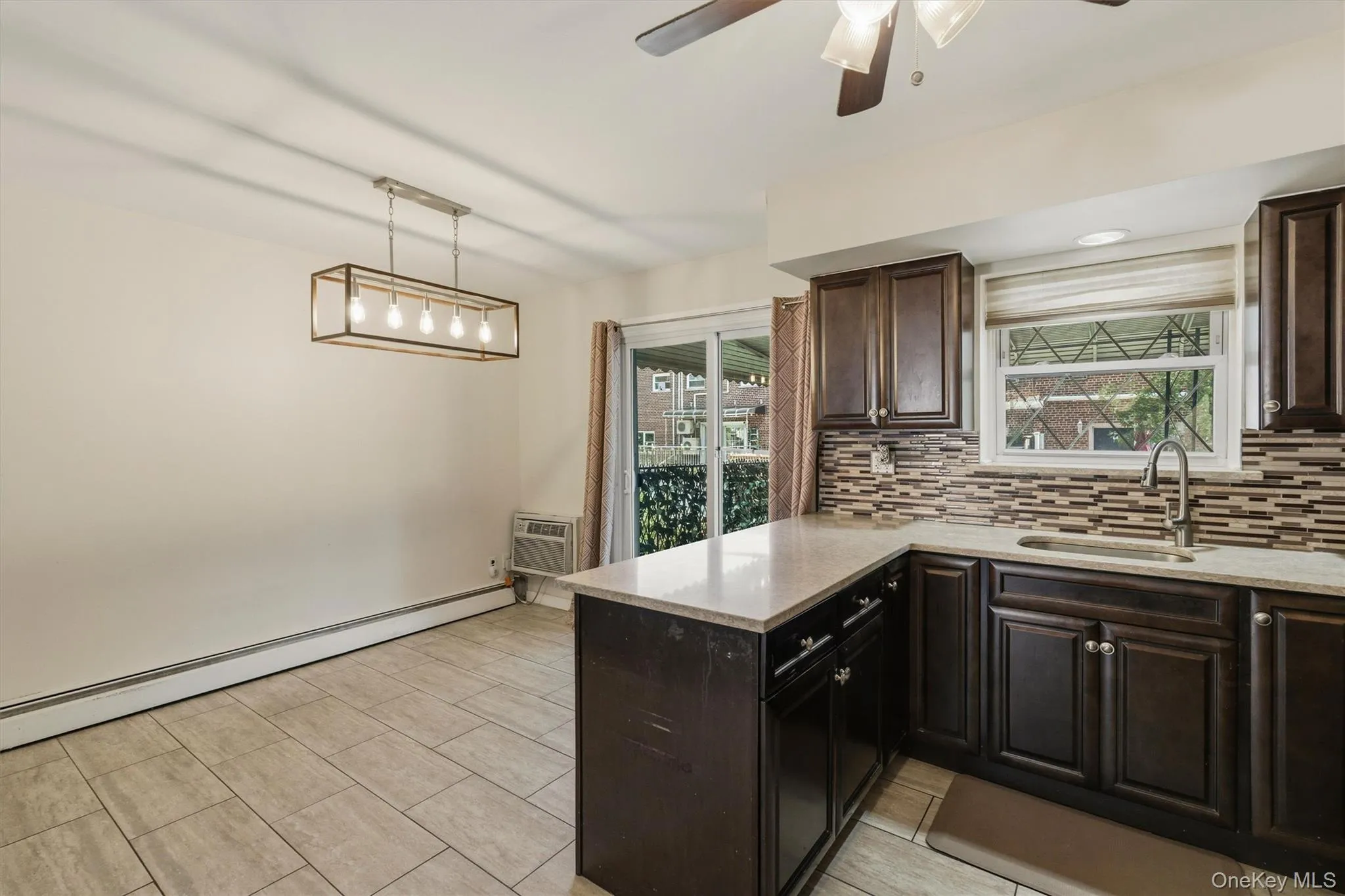 1018 Throggmorton Avenue, New York, NY, 3 Bedrooms Bedrooms, 7 Rooms Rooms,1 BathroomBathrooms,Residential,For Rent,Throggmorton,0,1048708 1018 Throggmorton Avenue, New York, NY, 3 Bedrooms Bedrooms, 7 Rooms Rooms,1 BathroomBathrooms,Residential,For Rent,Throggmorton,0,1048708