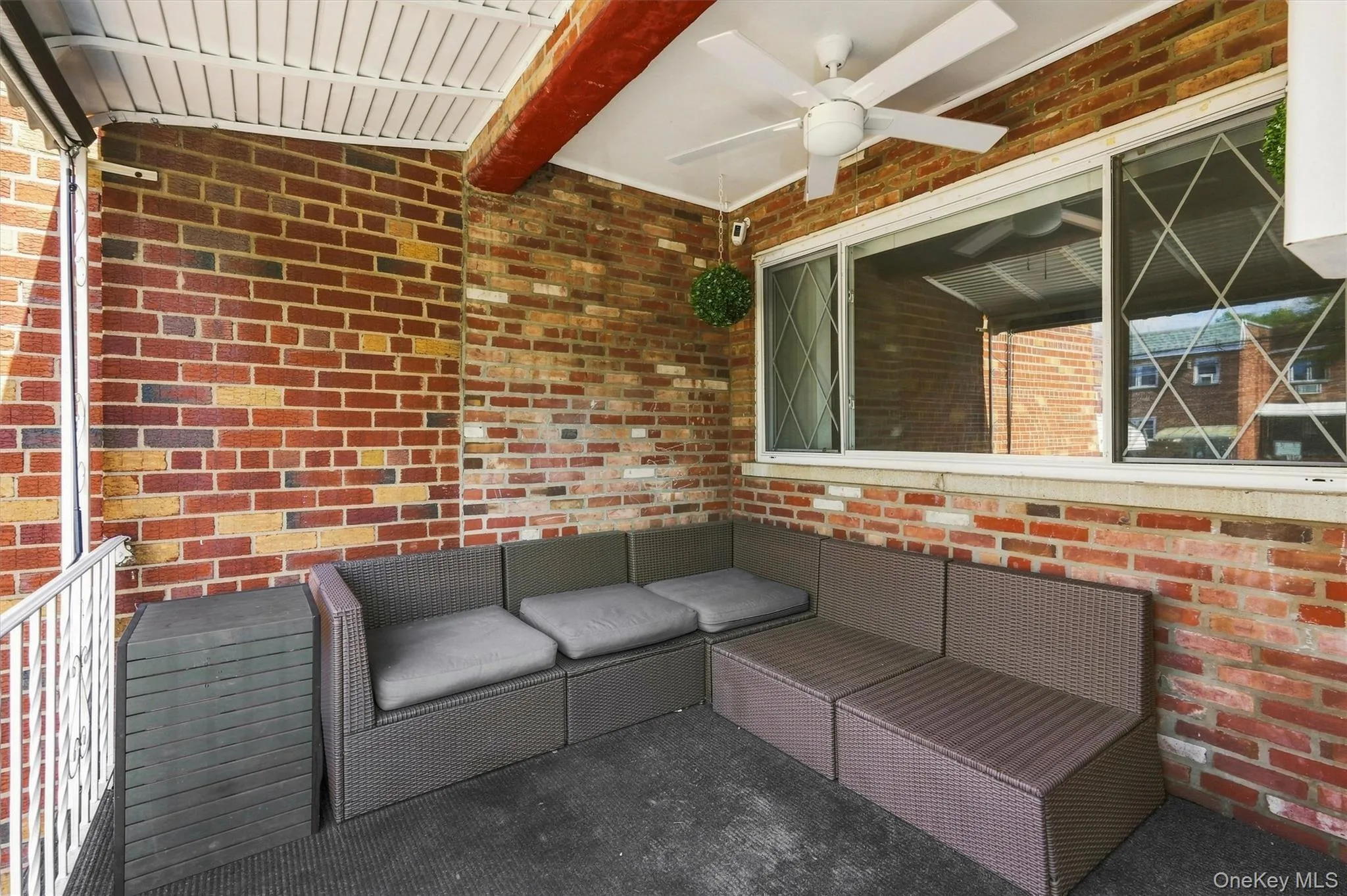 1018 Throggmorton Avenue, New York, NY, 3 Bedrooms Bedrooms, 7 Rooms Rooms,1 BathroomBathrooms,Residential,For Rent,Throggmorton,0,1048708 1018 Throggmorton Avenue, New York, NY, 3 Bedrooms Bedrooms, 7 Rooms Rooms,1 BathroomBathrooms,Residential,For Rent,Throggmorton,0,1048708