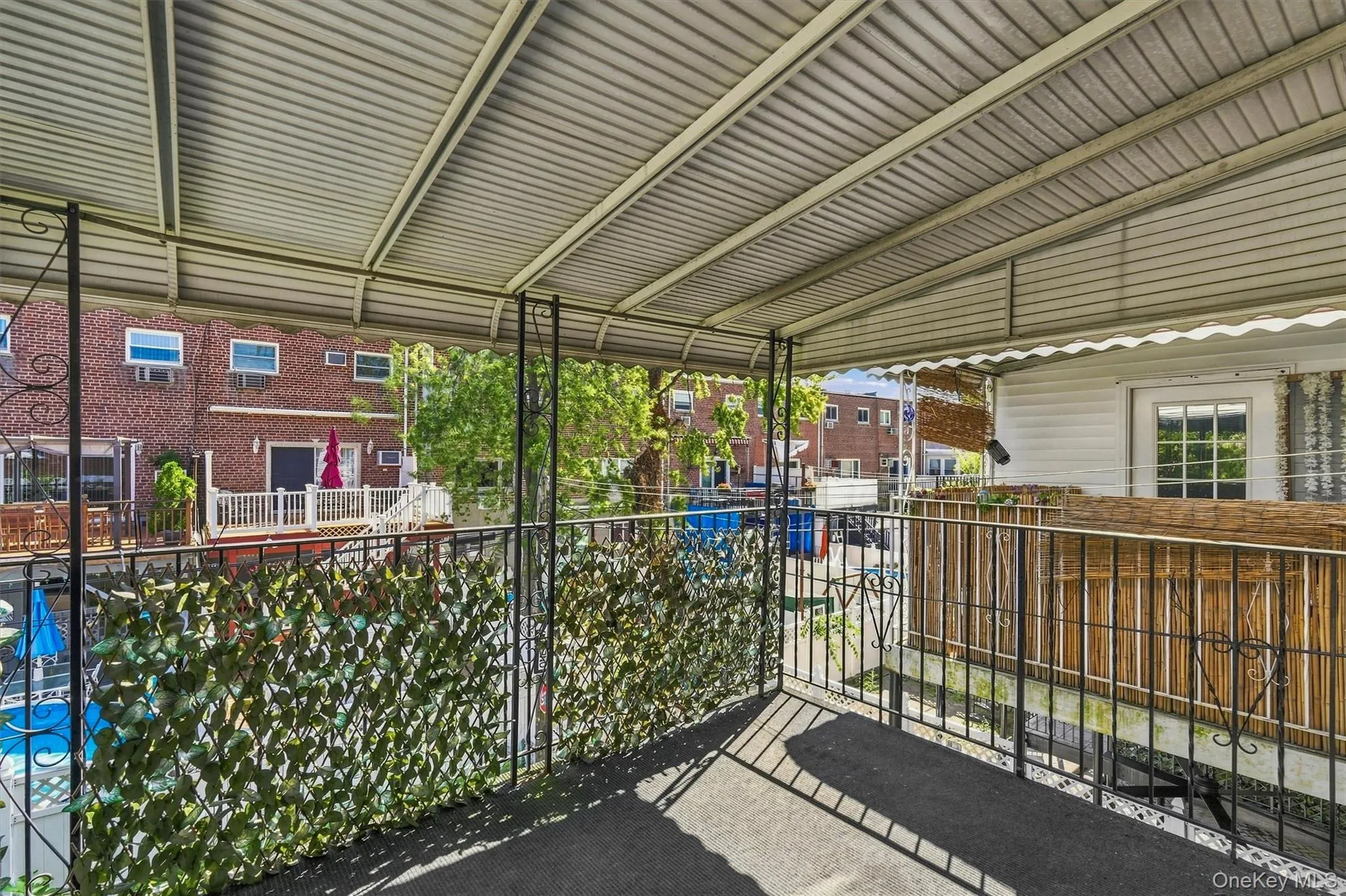 1018 Throggmorton Avenue, New York, NY, 3 Bedrooms Bedrooms, 7 Rooms Rooms,1 BathroomBathrooms,Residential,For Rent,Throggmorton,0,1048708 1018 Throggmorton Avenue, New York, NY, 3 Bedrooms Bedrooms, 7 Rooms Rooms,1 BathroomBathrooms,Residential,For Rent,Throggmorton,0,1048708