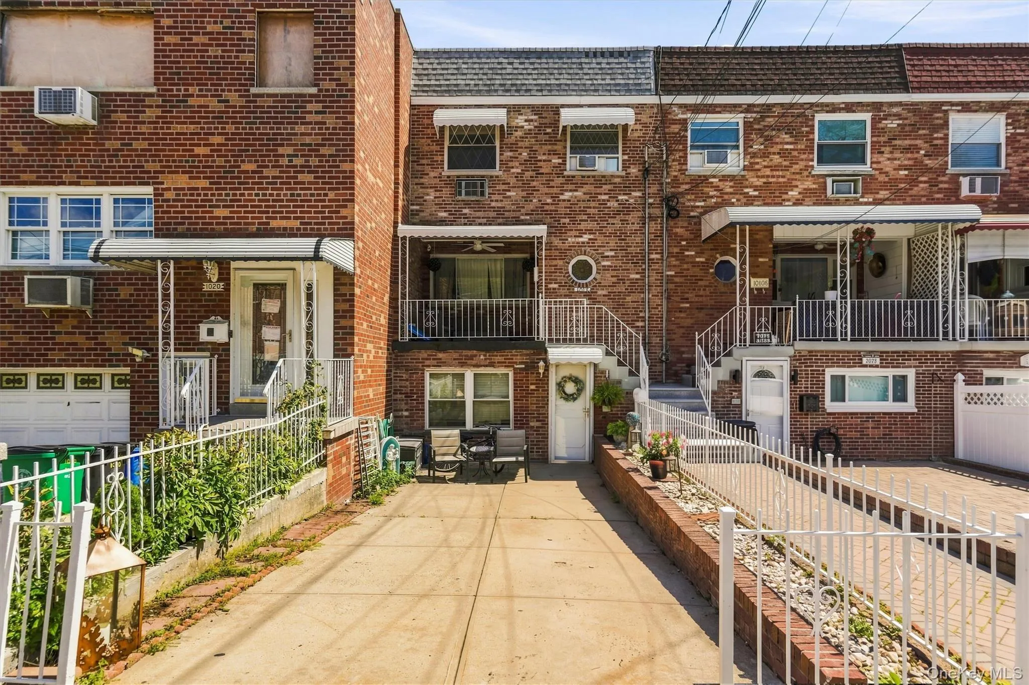 1018 Throggmorton Avenue, New York, NY, 3 Bedrooms Bedrooms, 7 Rooms Rooms,1 BathroomBathrooms,Residential,For Rent,Throggmorton,0,1048708 1018 Throggmorton Avenue, New York, NY, 3 Bedrooms Bedrooms, 7 Rooms Rooms,1 BathroomBathrooms,Residential,For Rent,Throggmorton,0,1048708