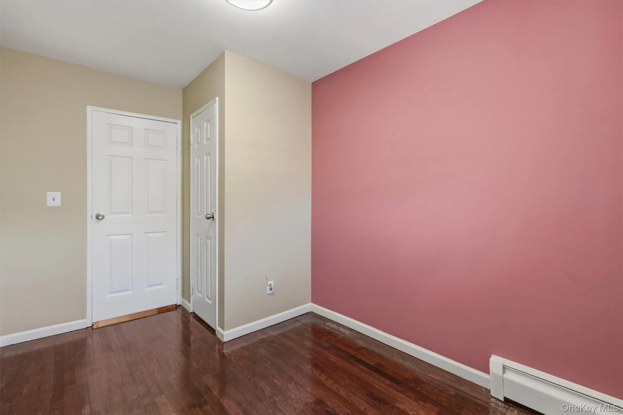 1018 Throggmorton Avenue, New York, NY, 3 Bedrooms Bedrooms, 7 Rooms Rooms,1 BathroomBathrooms,Residential,For Rent,Throggmorton,0,1048708 1018 Throggmorton Avenue, New York, NY, 3 Bedrooms Bedrooms, 7 Rooms Rooms,1 BathroomBathrooms,Residential,For Rent,Throggmorton,0,1048708