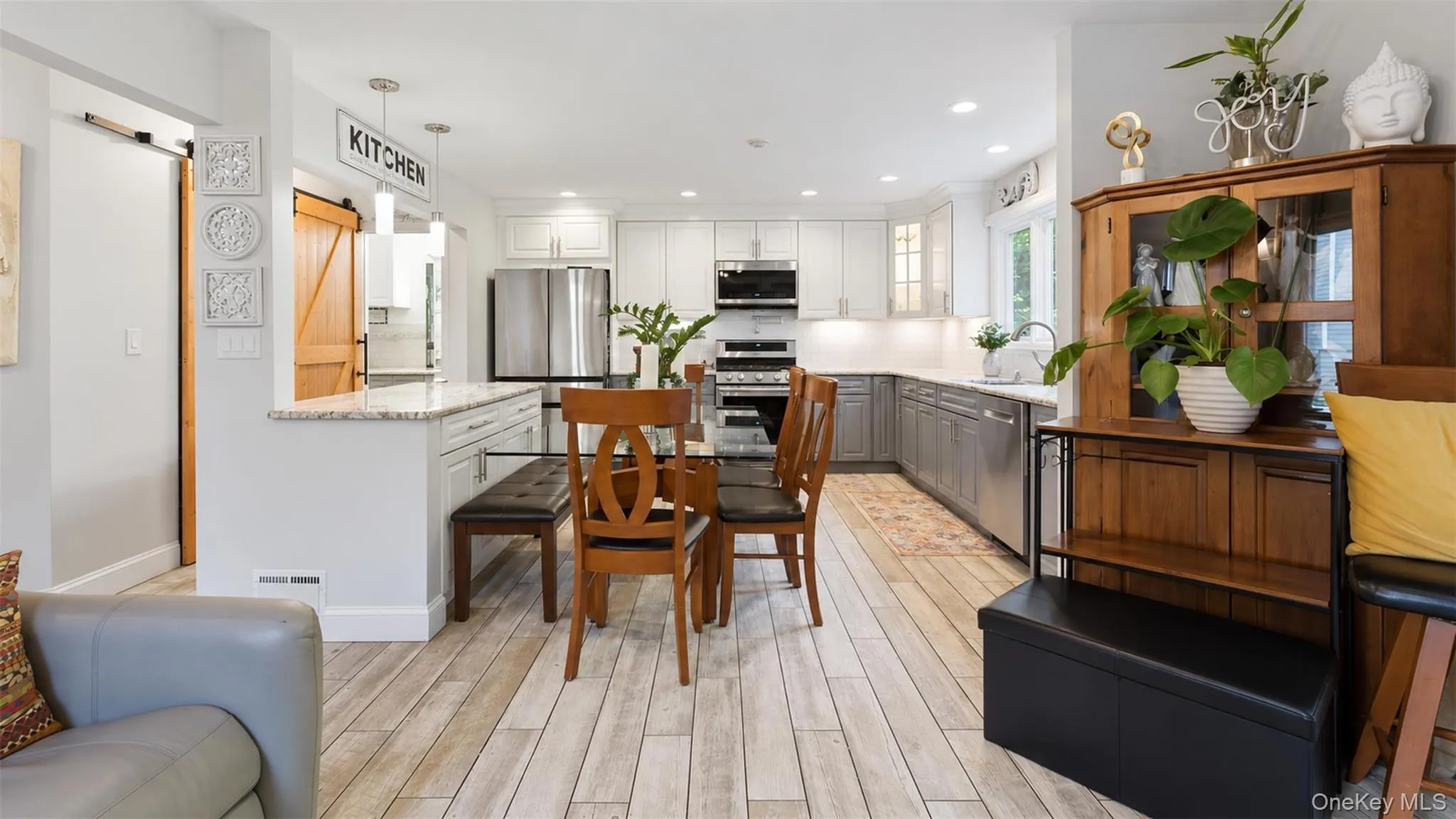 35 Village Green, Clarkstown, NY, 2 Bedrooms Bedrooms, 8 Rooms Rooms,2 BathroomsBathrooms,Residential,For Rent,Village,0,1048711 35 Village Green, Clarkstown, NY, 2 Bedrooms Bedrooms, 8 Rooms Rooms,2 BathroomsBathrooms,Residential,For Rent,Village,0,1048711