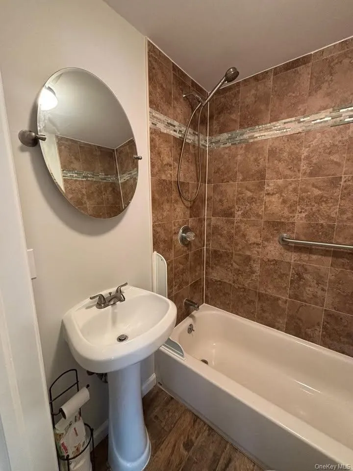 101 Miramar Avenue, Brookhaven, NY, 1 Bedroom Bedrooms, 3 Room Rooms,1 BathroomBathrooms,Residential Lease,For Rent,Miramar,0,1048714 101 Miramar Avenue, Brookhaven, NY, 1 Bedroom Bedrooms, 3 Room Rooms,1 BathroomBathrooms,Residential Lease,For Rent,Miramar,0,1048714