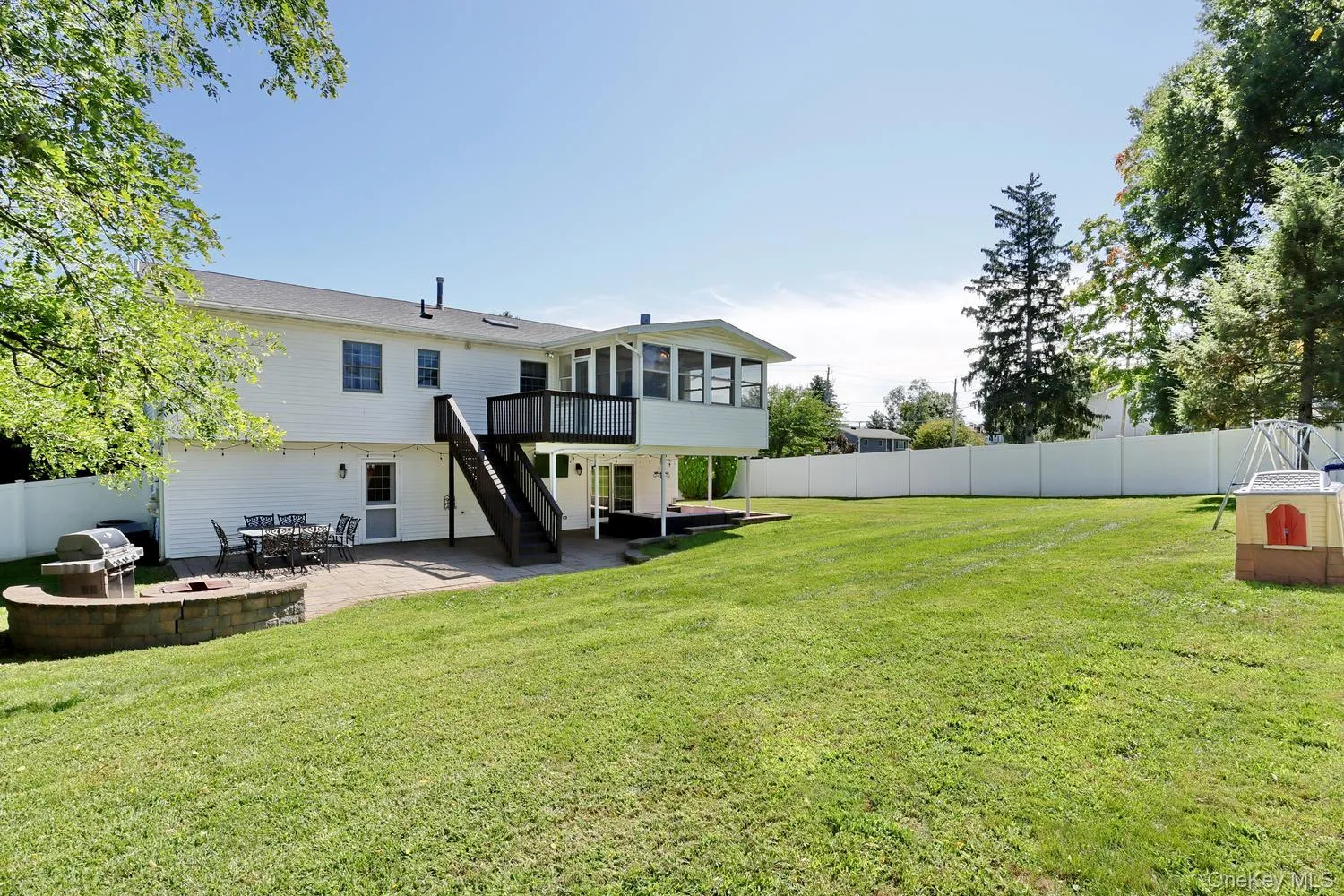 263 Old Haverstraw Road, Clarkstown, NY, 4 Bedrooms Bedrooms, 10 Rooms Rooms,3 BathroomsBathrooms,Residential,For Rent,Old Haverstraw,0,1048717 263 Old Haverstraw Road, Clarkstown, NY, 4 Bedrooms Bedrooms, 10 Rooms Rooms,3 BathroomsBathrooms,Residential,For Rent,Old Haverstraw,0,1048717