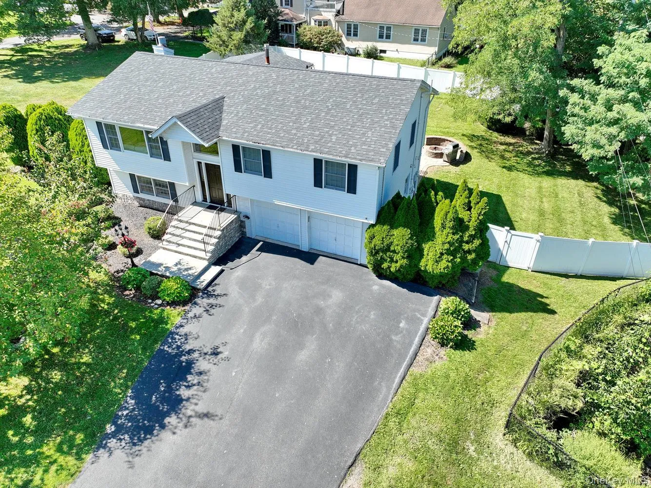 263 Old Haverstraw Road, Clarkstown, NY, 4 Bedrooms Bedrooms, 10 Rooms Rooms,3 BathroomsBathrooms,Residential,For Rent,Old Haverstraw,0,1048717 263 Old Haverstraw Road, Clarkstown, NY, 4 Bedrooms Bedrooms, 10 Rooms Rooms,3 BathroomsBathrooms,Residential,For Rent,Old Haverstraw,0,1048717