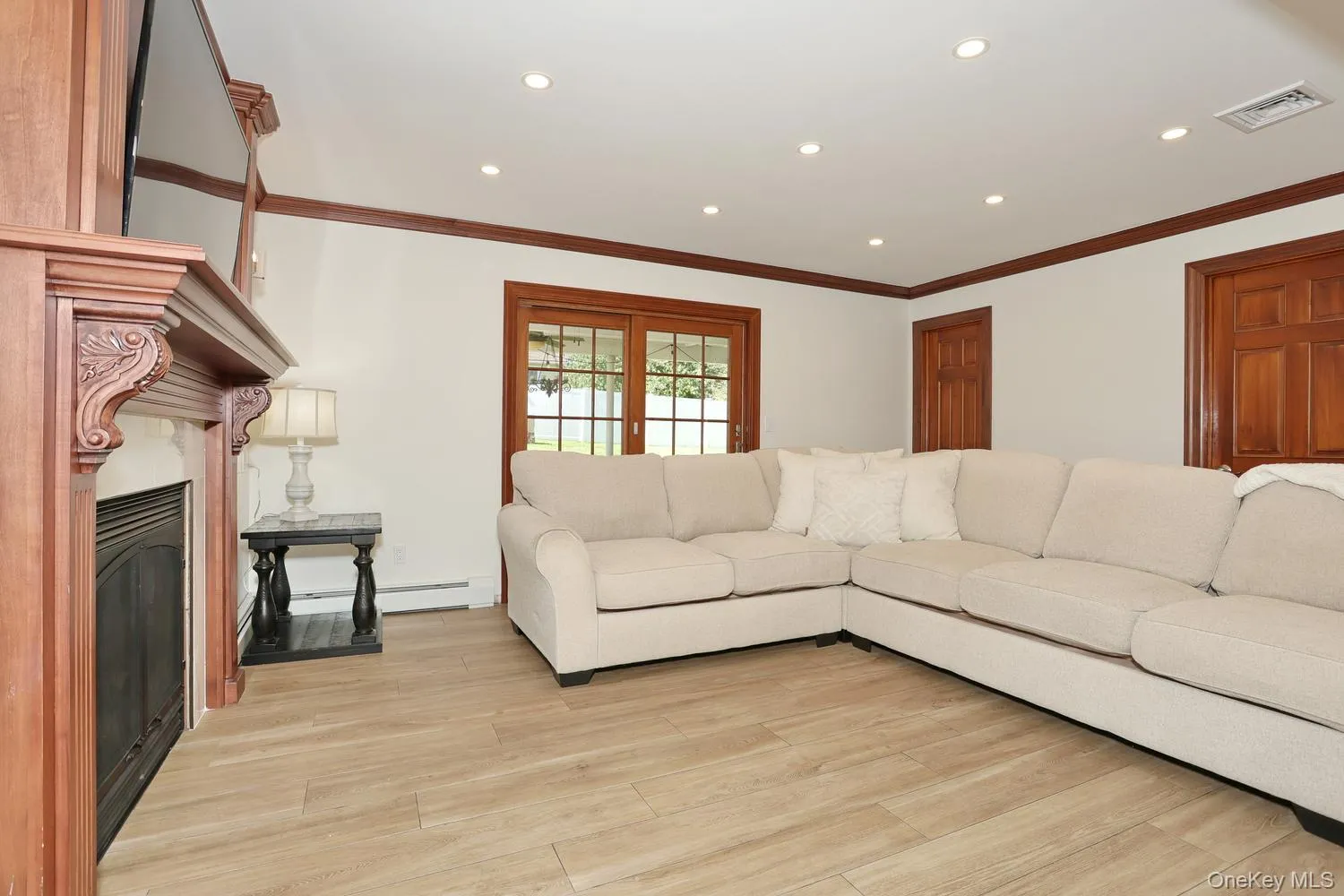 263 Old Haverstraw Road, Clarkstown, NY, 4 Bedrooms Bedrooms, 10 Rooms Rooms,3 BathroomsBathrooms,Residential,For Rent,Old Haverstraw,0,1048717 263 Old Haverstraw Road, Clarkstown, NY, 4 Bedrooms Bedrooms, 10 Rooms Rooms,3 BathroomsBathrooms,Residential,For Rent,Old Haverstraw,0,1048717