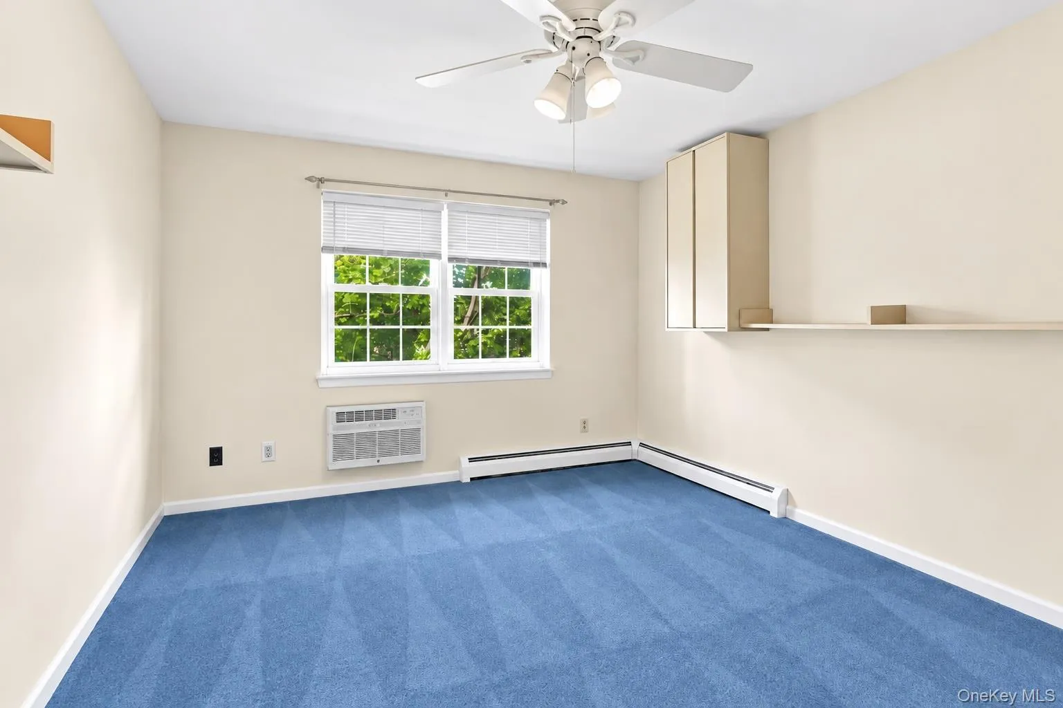 4 Anchorage Lane, Oyster Bay, NY, 1 Bedroom Bedrooms, 4 Rooms Rooms,1 BathroomBathrooms,Residential,For Rent,Anchorage,0,1048718 4 Anchorage Lane, Oyster Bay, NY, 1 Bedroom Bedrooms, 4 Rooms Rooms,1 BathroomBathrooms,Residential,For Rent,Anchorage,0,1048718