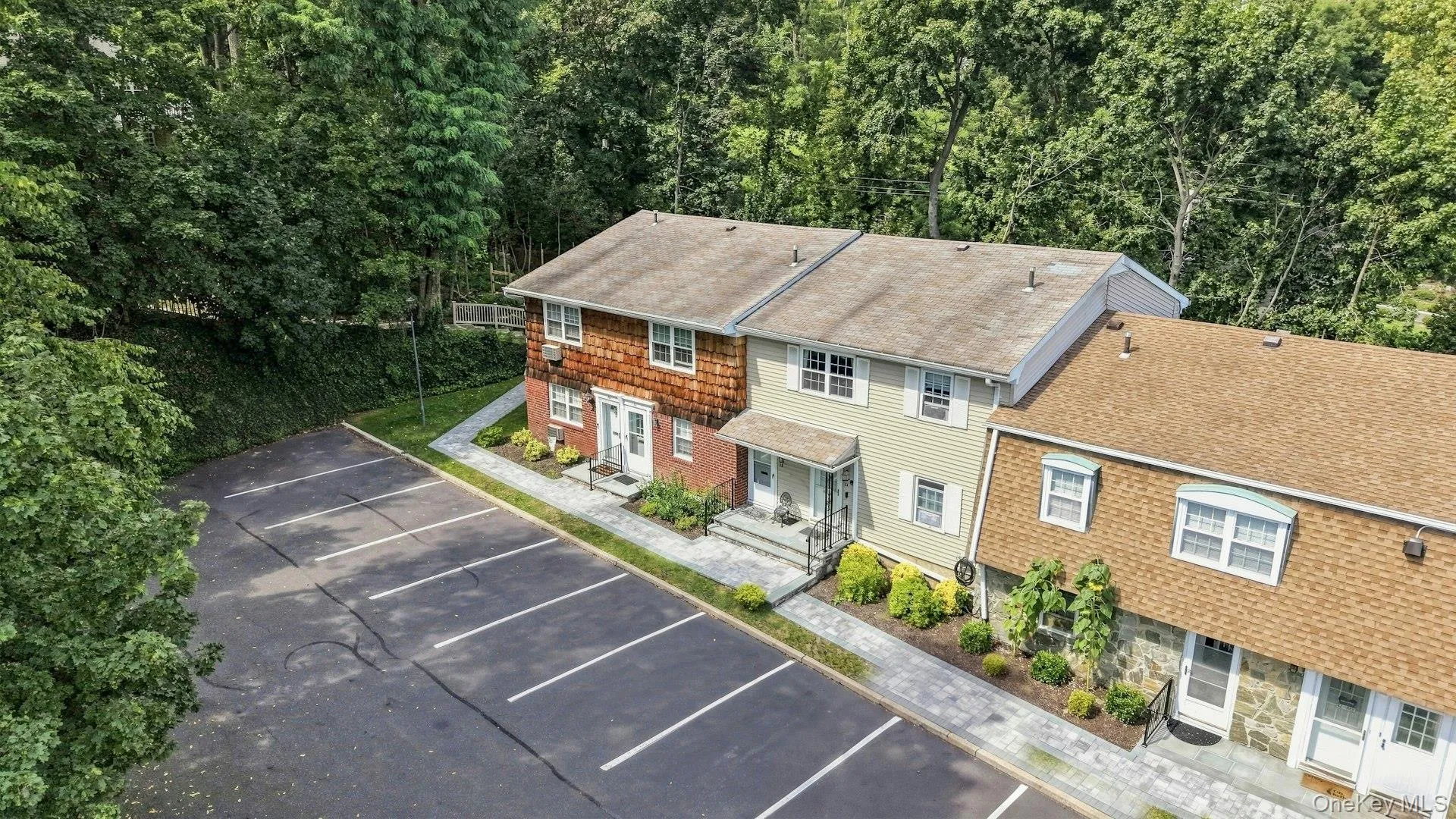 4 Anchorage Lane, Oyster Bay, NY, 1 Bedroom Bedrooms, 4 Rooms Rooms,1 BathroomBathrooms,Residential,For Rent,Anchorage,0,1048718 4 Anchorage Lane, Oyster Bay, NY, 1 Bedroom Bedrooms, 4 Rooms Rooms,1 BathroomBathrooms,Residential,For Rent,Anchorage,0,1048718