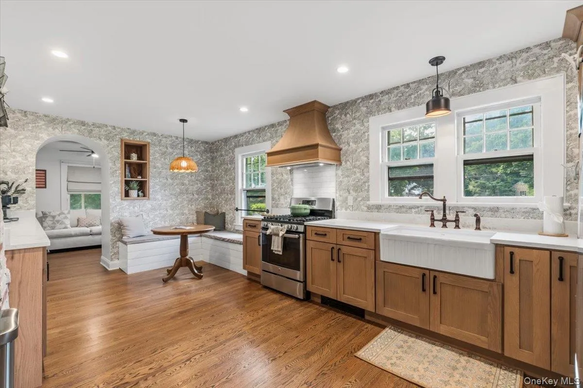 309 Church Lane, Riverhead, NY, 3 Bedrooms Bedrooms, 8 Rooms Rooms,2 BathroomsBathrooms,Residential,For Rent,Church,0,1048719 309 Church Lane, Riverhead, NY, 3 Bedrooms Bedrooms, 8 Rooms Rooms,2 BathroomsBathrooms,Residential,For Rent,Church,0,1048719