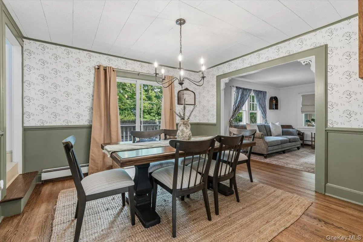 309 Church Lane, Riverhead, NY, 3 Bedrooms Bedrooms, 8 Rooms Rooms,2 BathroomsBathrooms,Residential,For Rent,Church,0,1048719 309 Church Lane, Riverhead, NY, 3 Bedrooms Bedrooms, 8 Rooms Rooms,2 BathroomsBathrooms,Residential,For Rent,Church,0,1048719