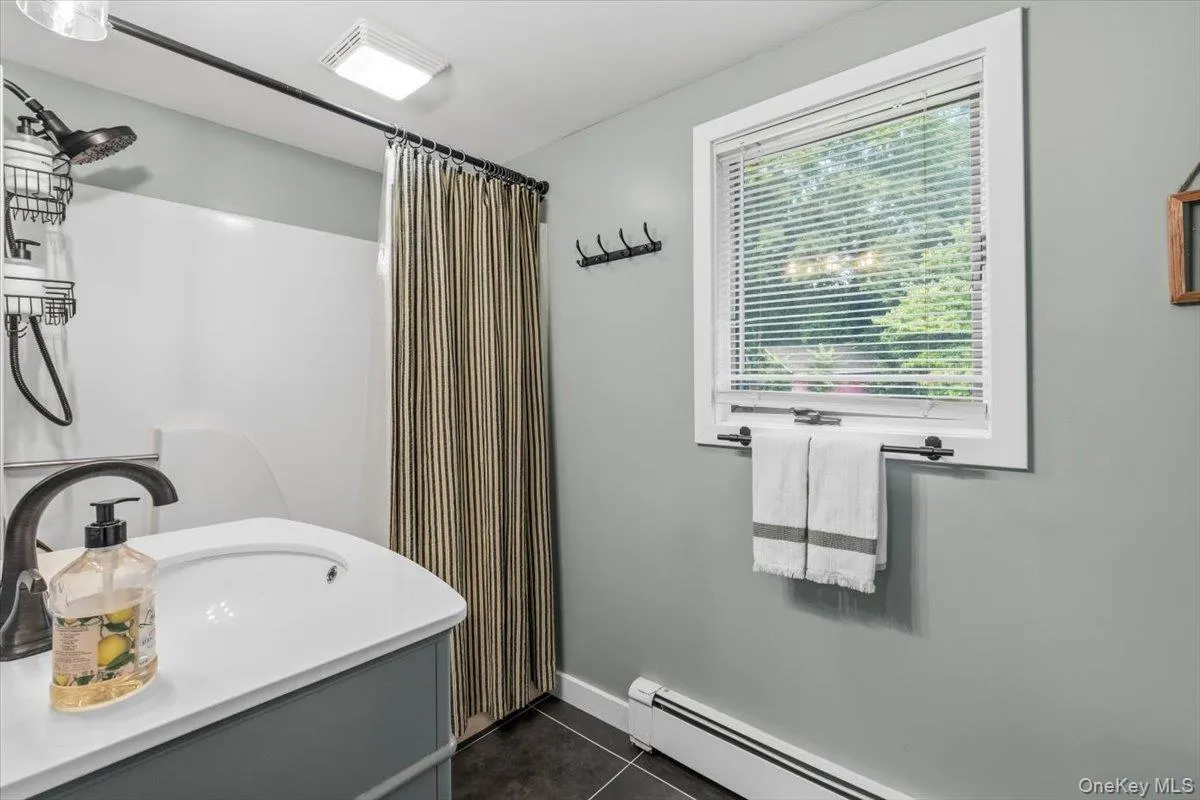 309 Church Lane, Riverhead, NY, 3 Bedrooms Bedrooms, 8 Rooms Rooms,2 BathroomsBathrooms,Residential,For Rent,Church,0,1048719 309 Church Lane, Riverhead, NY, 3 Bedrooms Bedrooms, 8 Rooms Rooms,2 BathroomsBathrooms,Residential,For Rent,Church,0,1048719