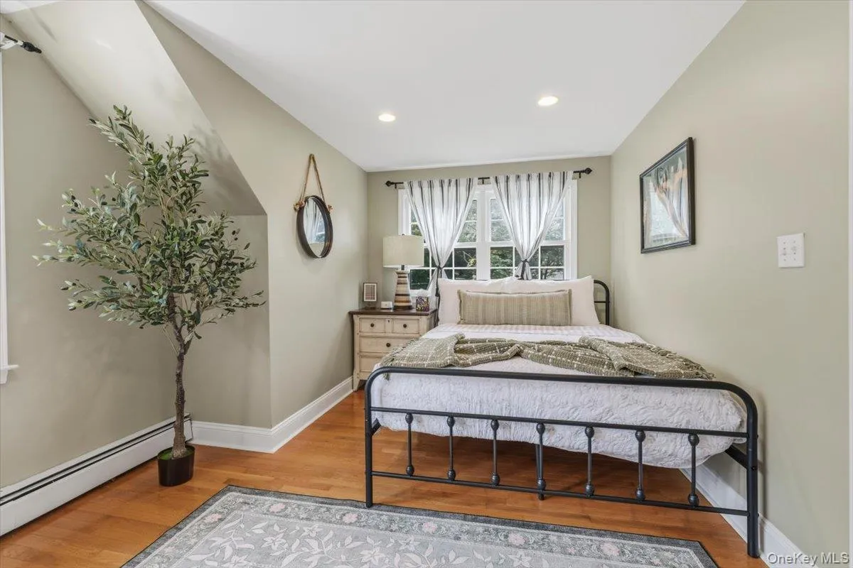309 Church Lane, Riverhead, NY, 3 Bedrooms Bedrooms, 8 Rooms Rooms,2 BathroomsBathrooms,Residential,For Rent,Church,0,1048719 309 Church Lane, Riverhead, NY, 3 Bedrooms Bedrooms, 8 Rooms Rooms,2 BathroomsBathrooms,Residential,For Rent,Church,0,1048719