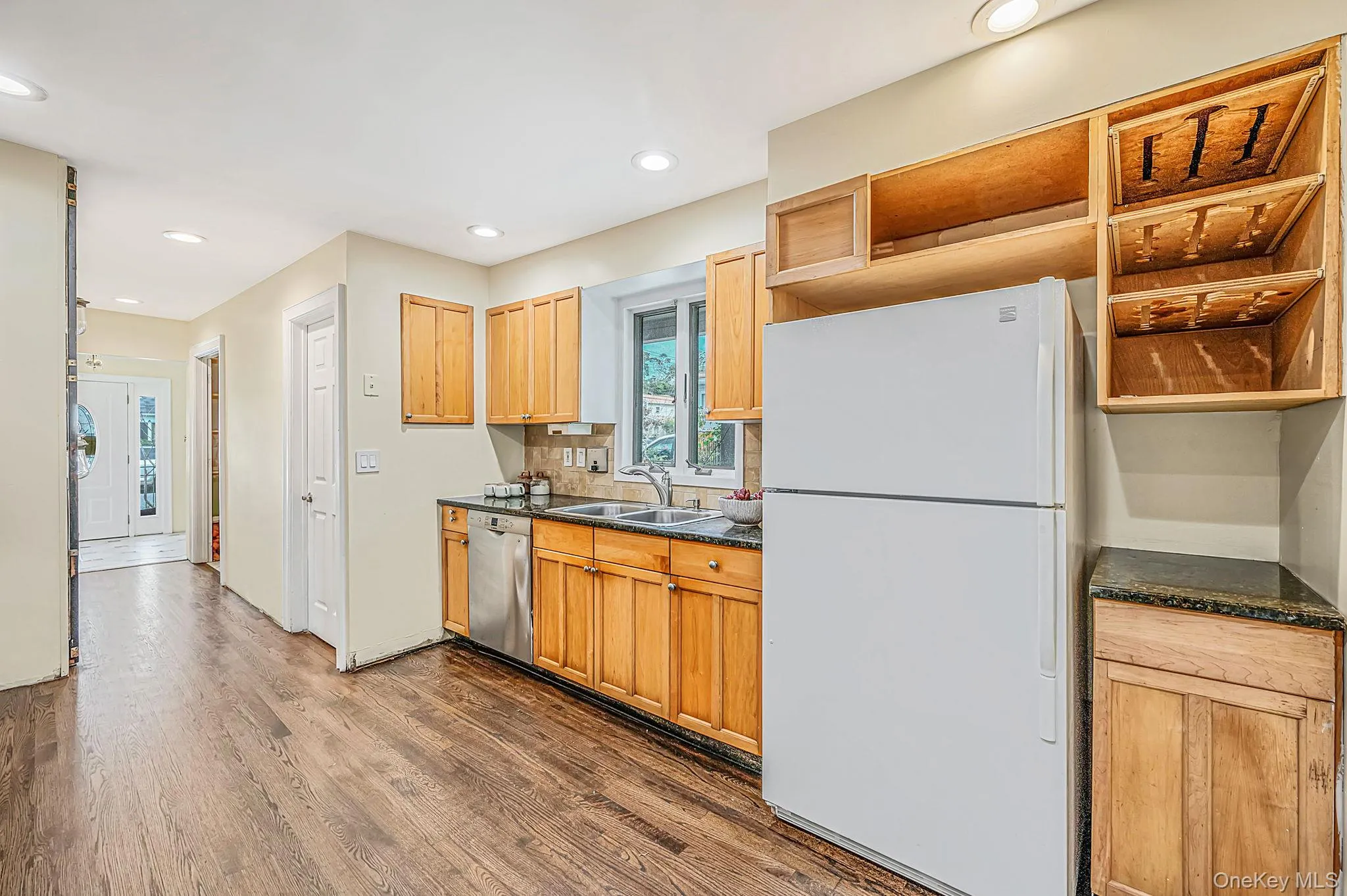 66 Norton Street, Brookhaven, NY, 6 Bedrooms Bedrooms, 8 Rooms Rooms,3 BathroomsBathrooms,Residential,For Rent,Norton,0,1048725 66 Norton Street, Brookhaven, NY, 6 Bedrooms Bedrooms, 8 Rooms Rooms,3 BathroomsBathrooms,Residential,For Rent,Norton,0,1048725