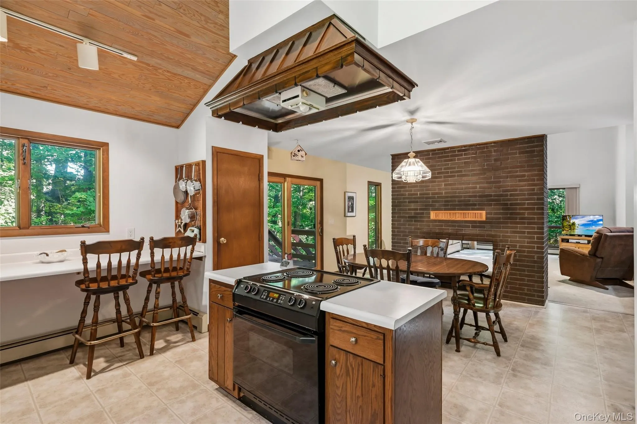 90 Highland Avenue, Marlboro, NY, 3 Bedrooms Bedrooms, 7 Rooms Rooms,2 BathroomsBathrooms,Residential,For Rent,Highland,0,1048731 90 Highland Avenue, Marlboro, NY, 3 Bedrooms Bedrooms, 7 Rooms Rooms,2 BathroomsBathrooms,Residential,For Rent,Highland,0,1048731