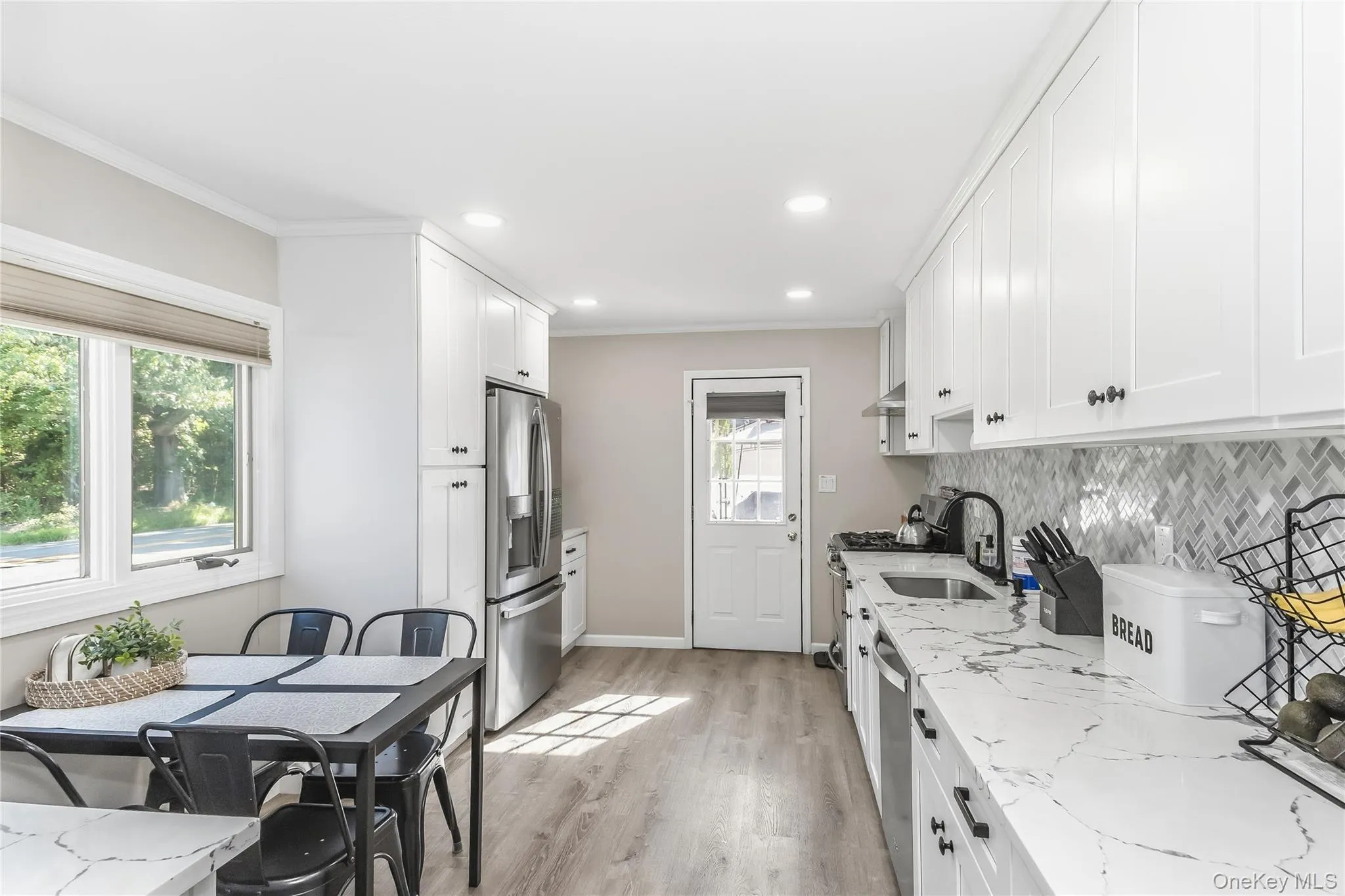 78 Little Plains Road, Huntington, NY, 3 Bedrooms Bedrooms, 8 Rooms Rooms,1 BathroomBathrooms,Residential,For Rent,Little Plains,0,1048733 78 Little Plains Road, Huntington, NY, 3 Bedrooms Bedrooms, 8 Rooms Rooms,1 BathroomBathrooms,Residential,For Rent,Little Plains,0,1048733