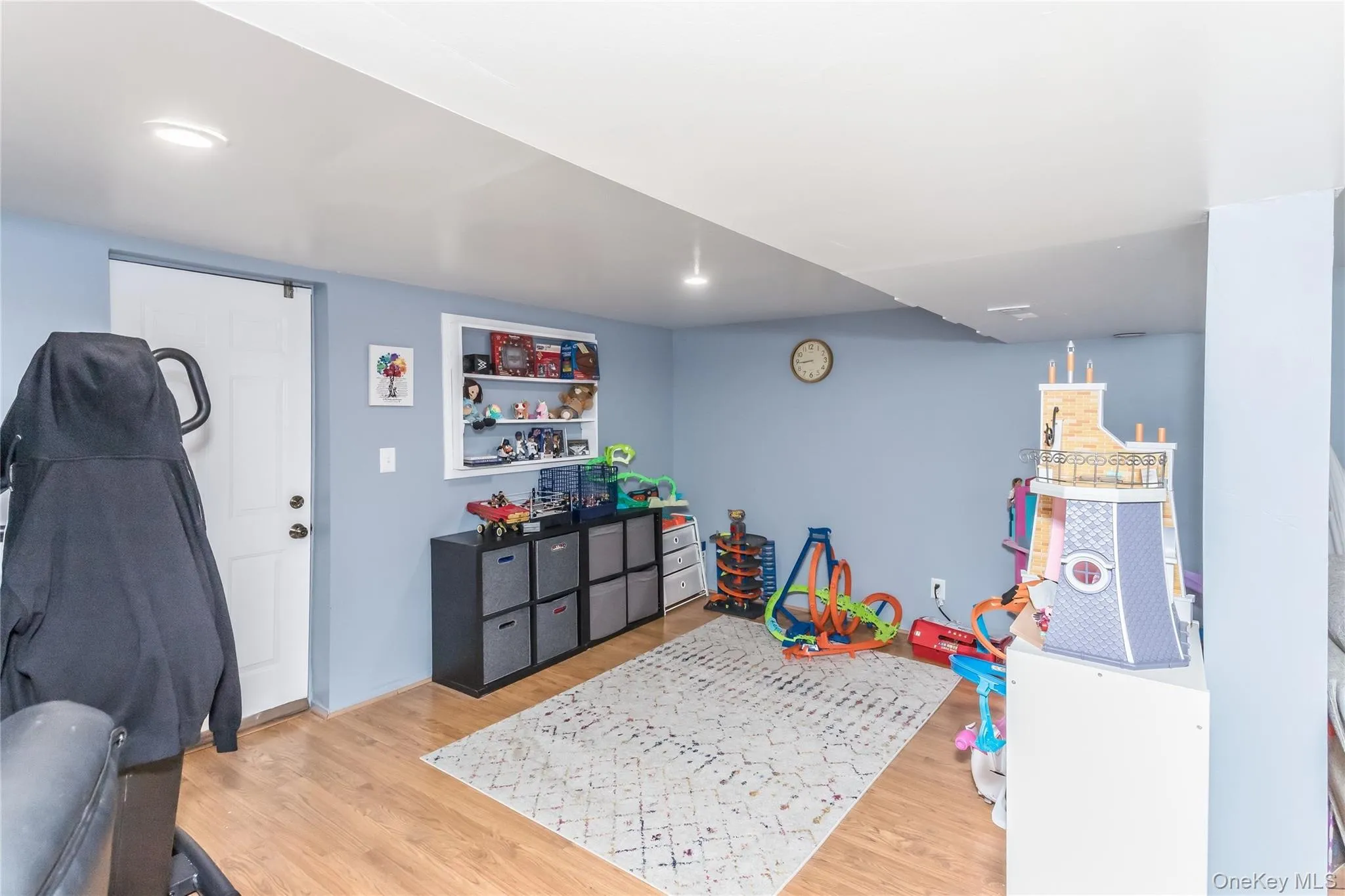 78 Little Plains Road, Huntington, NY, 3 Bedrooms Bedrooms, 8 Rooms Rooms,1 BathroomBathrooms,Residential,For Rent,Little Plains,0,1048733 78 Little Plains Road, Huntington, NY, 3 Bedrooms Bedrooms, 8 Rooms Rooms,1 BathroomBathrooms,Residential,For Rent,Little Plains,0,1048733