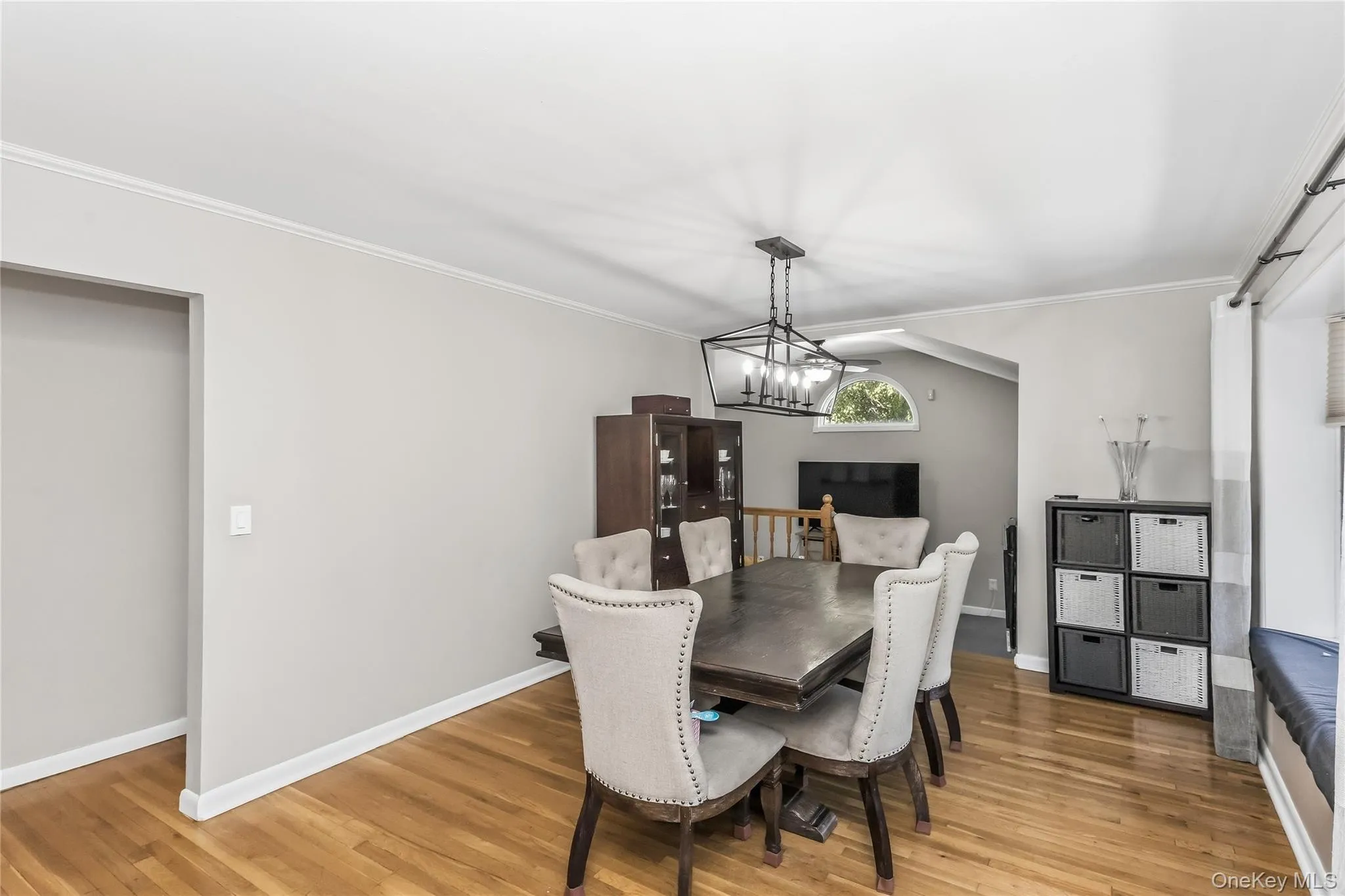 78 Little Plains Road, Huntington, NY, 3 Bedrooms Bedrooms, 8 Rooms Rooms,1 BathroomBathrooms,Residential,For Rent,Little Plains,0,1048733 78 Little Plains Road, Huntington, NY, 3 Bedrooms Bedrooms, 8 Rooms Rooms,1 BathroomBathrooms,Residential,For Rent,Little Plains,0,1048733