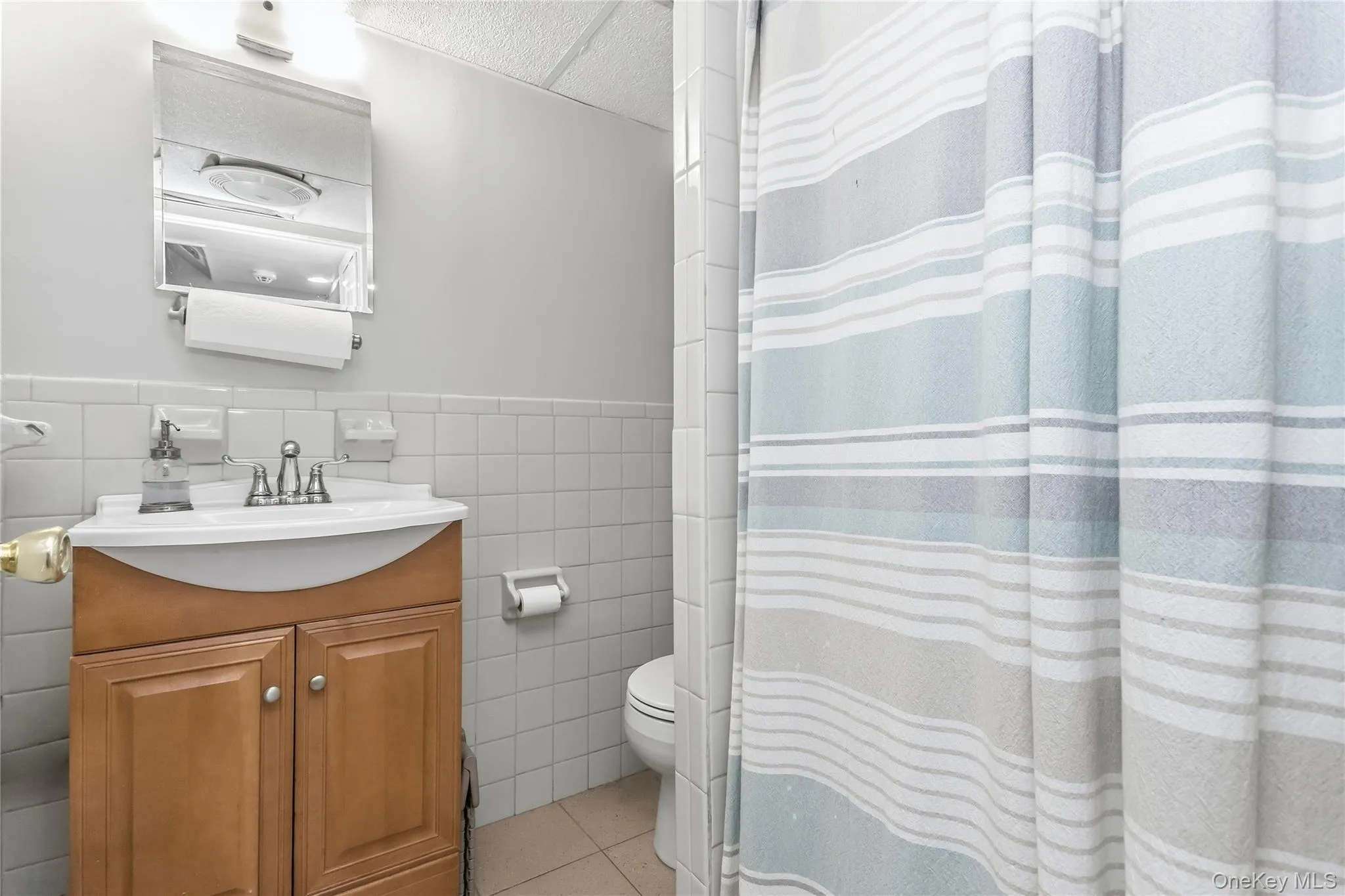 78 Little Plains Road, Huntington, NY, 3 Bedrooms Bedrooms, 8 Rooms Rooms,1 BathroomBathrooms,Residential,For Rent,Little Plains,0,1048733 78 Little Plains Road, Huntington, NY, 3 Bedrooms Bedrooms, 8 Rooms Rooms,1 BathroomBathrooms,Residential,For Rent,Little Plains,0,1048733