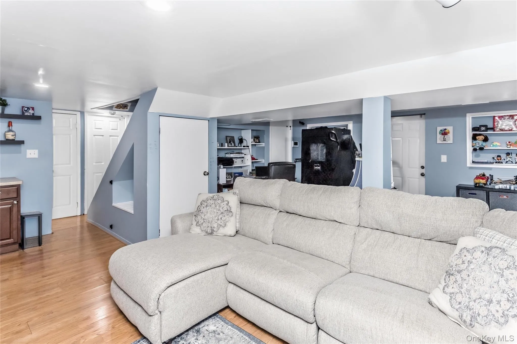 78 Little Plains Road, Huntington, NY, 3 Bedrooms Bedrooms, 8 Rooms Rooms,1 BathroomBathrooms,Residential,For Rent,Little Plains,0,1048733 78 Little Plains Road, Huntington, NY, 3 Bedrooms Bedrooms, 8 Rooms Rooms,1 BathroomBathrooms,Residential,For Rent,Little Plains,0,1048733