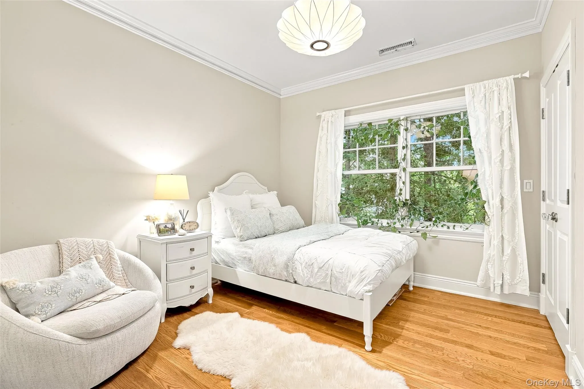 Third Bedroom with double closet and treetop views Third Bedroom with double closet and treetop views