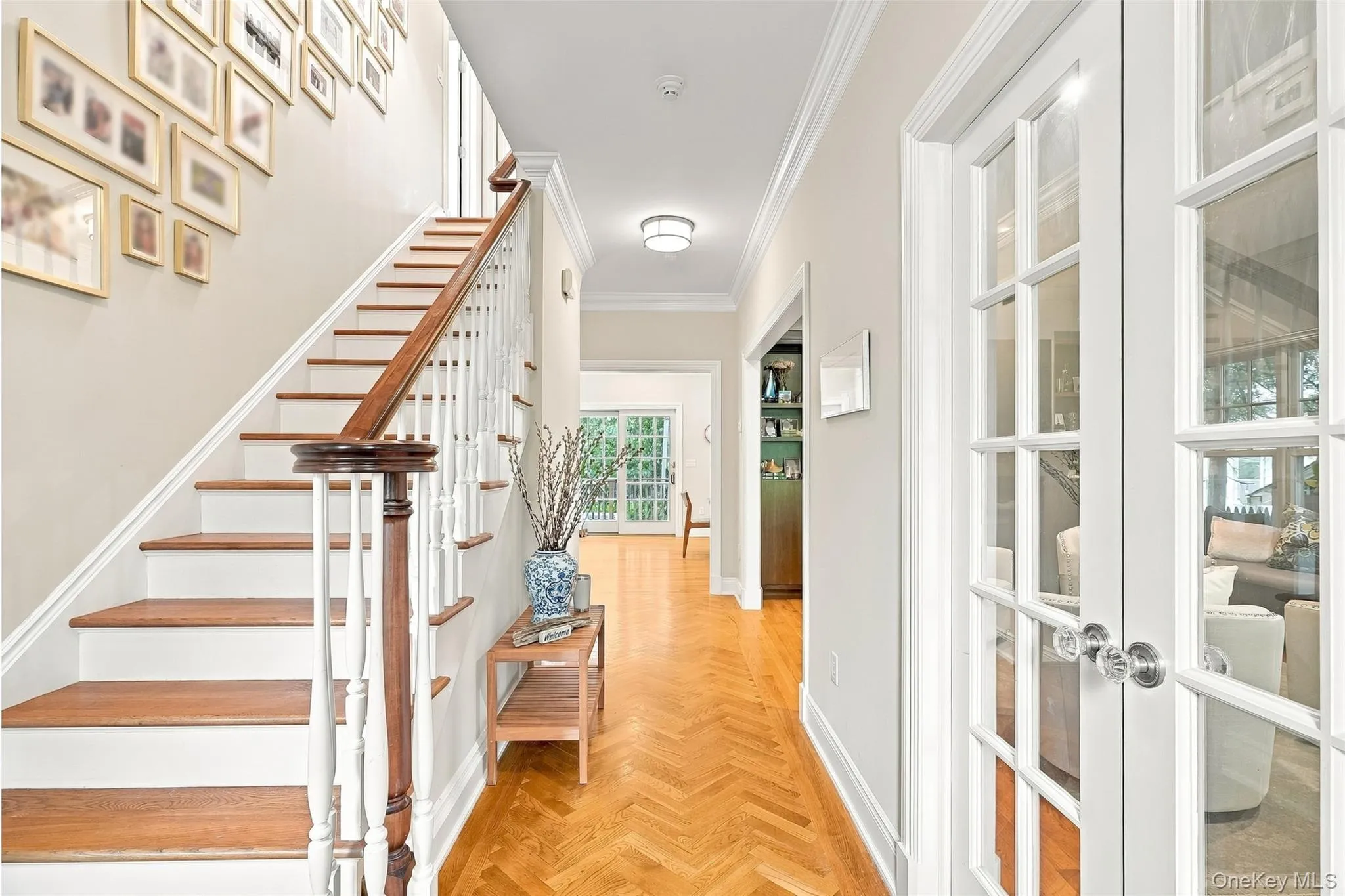 Front to Back Front Hall Front to Back Front Hall