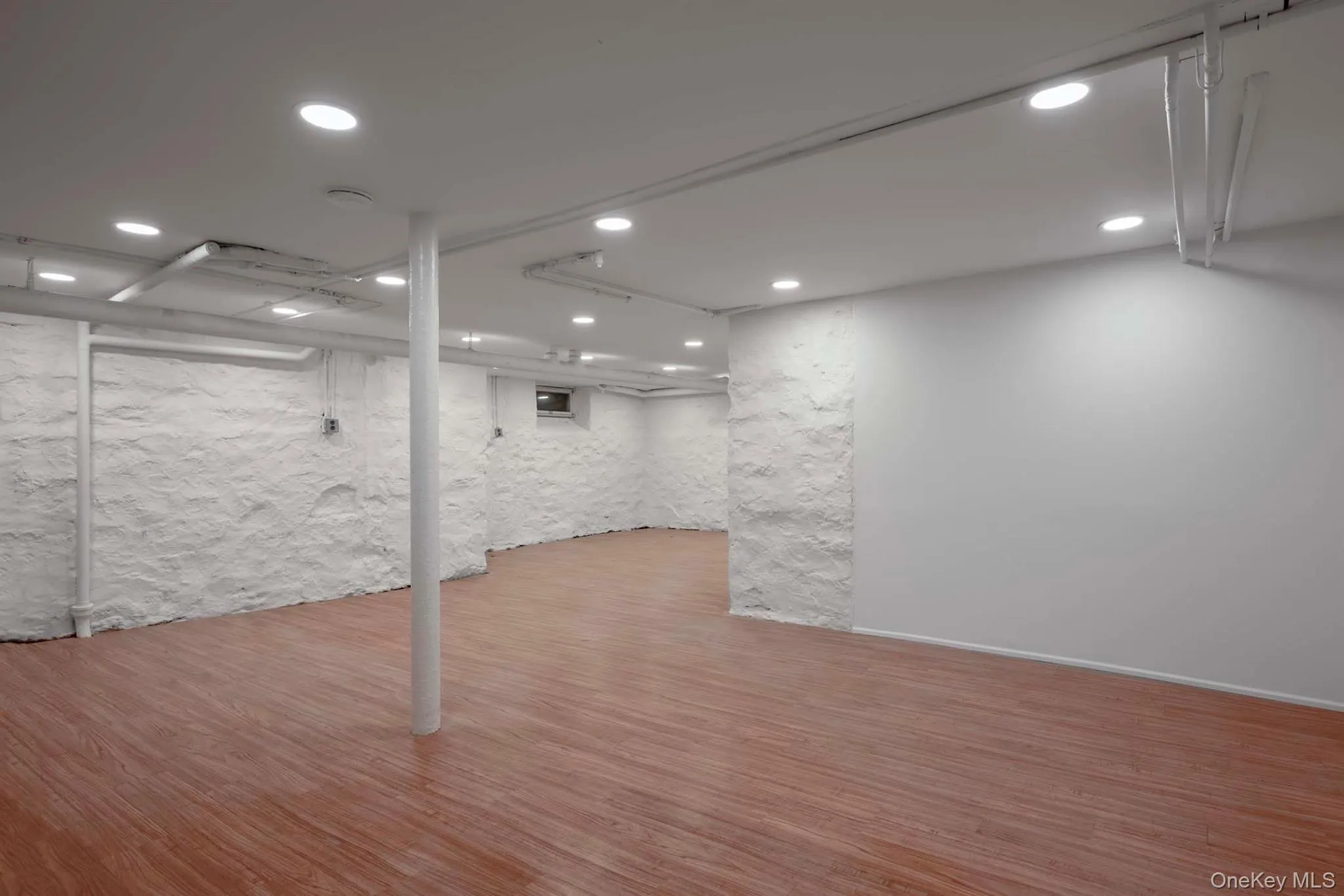 62 Summit Avenue, Eastchester, NY, 4 Bedrooms Bedrooms, 9 Rooms Rooms,3 BathroomsBathrooms,Residential,For Rent,Summit,0,1048742 62 Summit Avenue, Eastchester, NY, 4 Bedrooms Bedrooms, 9 Rooms Rooms,3 BathroomsBathrooms,Residential,For Rent,Summit,0,1048742