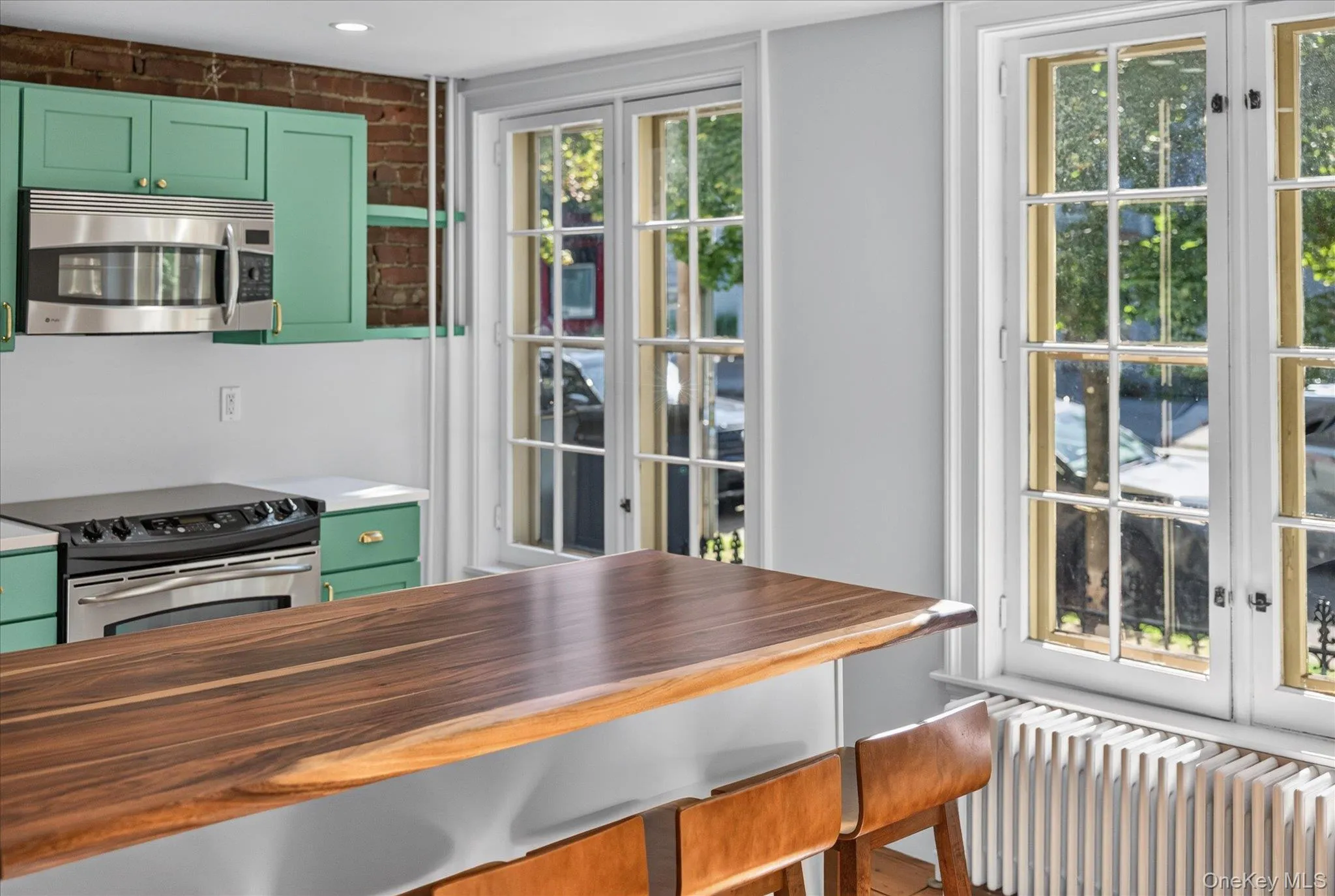 Eat in kitchen Eat in kitchen