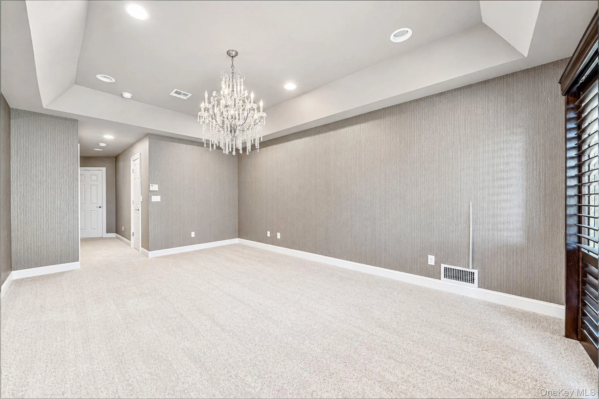 6 Hamlet Drive, Huntington, NY, 3 Bedrooms Bedrooms, 5 Rooms Rooms,2 BathroomsBathrooms,Residential,For Rent,Hamlet,0,1048746 6 Hamlet Drive, Huntington, NY, 3 Bedrooms Bedrooms, 5 Rooms Rooms,2 BathroomsBathrooms,Residential,For Rent,Hamlet,0,1048746