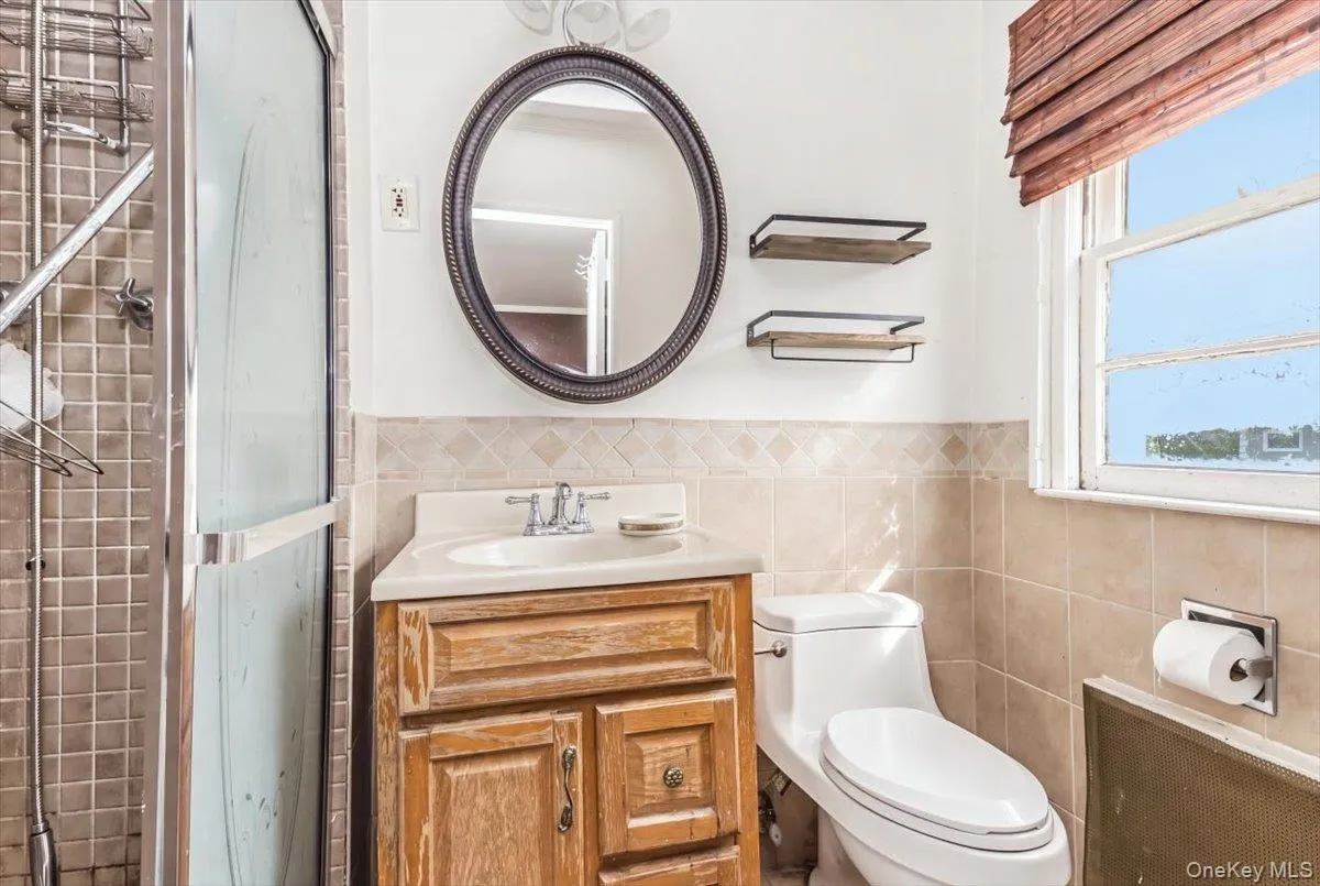 1 Greentree Circle, North Hempstead, NY, 4 Bedrooms Bedrooms, 10 Rooms Rooms,3 BathroomsBathrooms,Residential,For Rent,Greentree,0,1048748 1 Greentree Circle, North Hempstead, NY, 4 Bedrooms Bedrooms, 10 Rooms Rooms,3 BathroomsBathrooms,Residential,For Rent,Greentree,0,1048748
