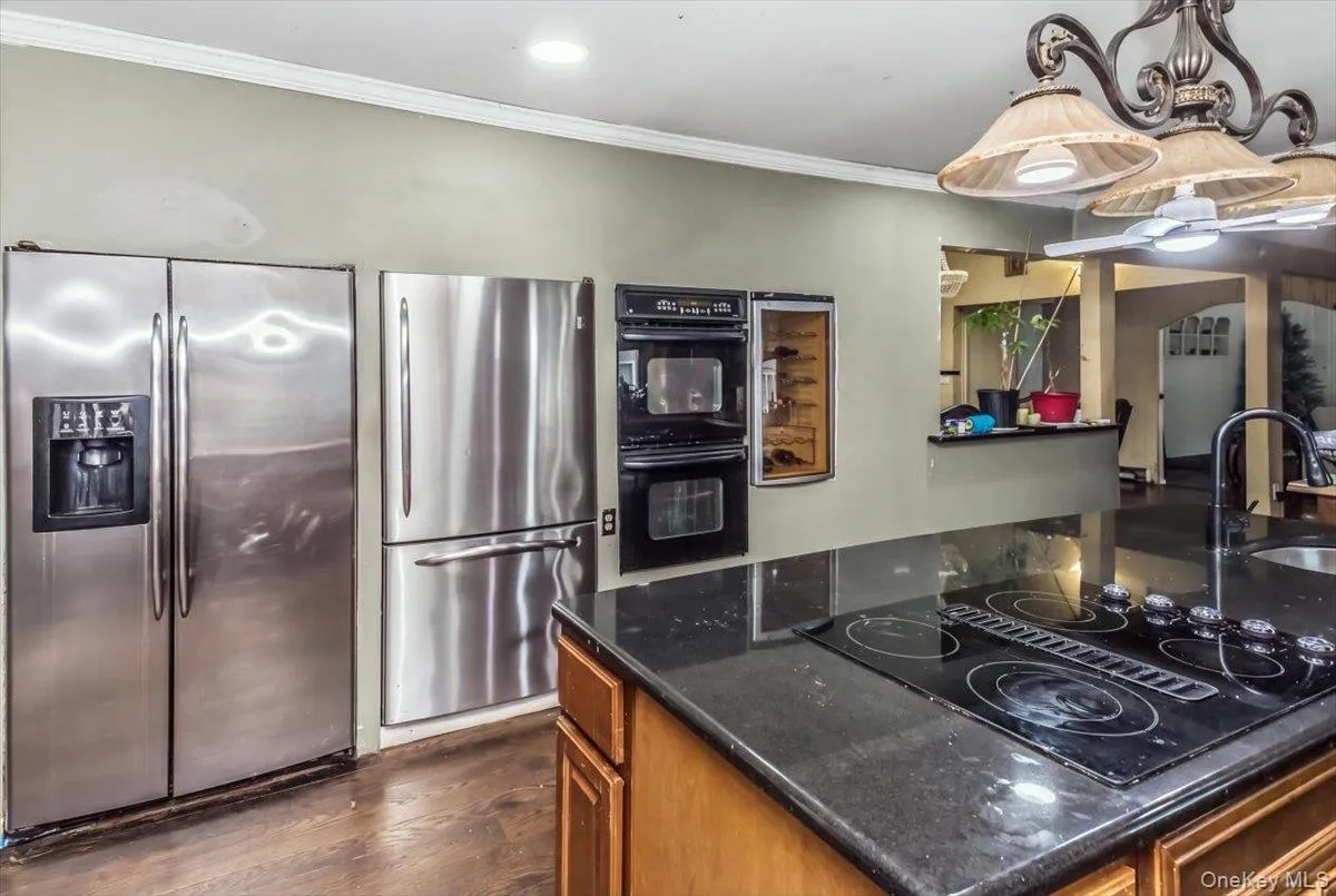 1 Greentree Circle, North Hempstead, NY, 4 Bedrooms Bedrooms, 10 Rooms Rooms,3 BathroomsBathrooms,Residential,For Rent,Greentree,0,1048748 1 Greentree Circle, North Hempstead, NY, 4 Bedrooms Bedrooms, 10 Rooms Rooms,3 BathroomsBathrooms,Residential,For Rent,Greentree,0,1048748