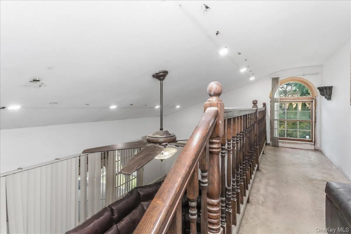 1 Greentree Circle, North Hempstead, NY, 4 Bedrooms Bedrooms, 10 Rooms Rooms,3 BathroomsBathrooms,Residential,For Rent,Greentree,0,1048748 1 Greentree Circle, North Hempstead, NY, 4 Bedrooms Bedrooms, 10 Rooms Rooms,3 BathroomsBathrooms,Residential,For Rent,Greentree,0,1048748