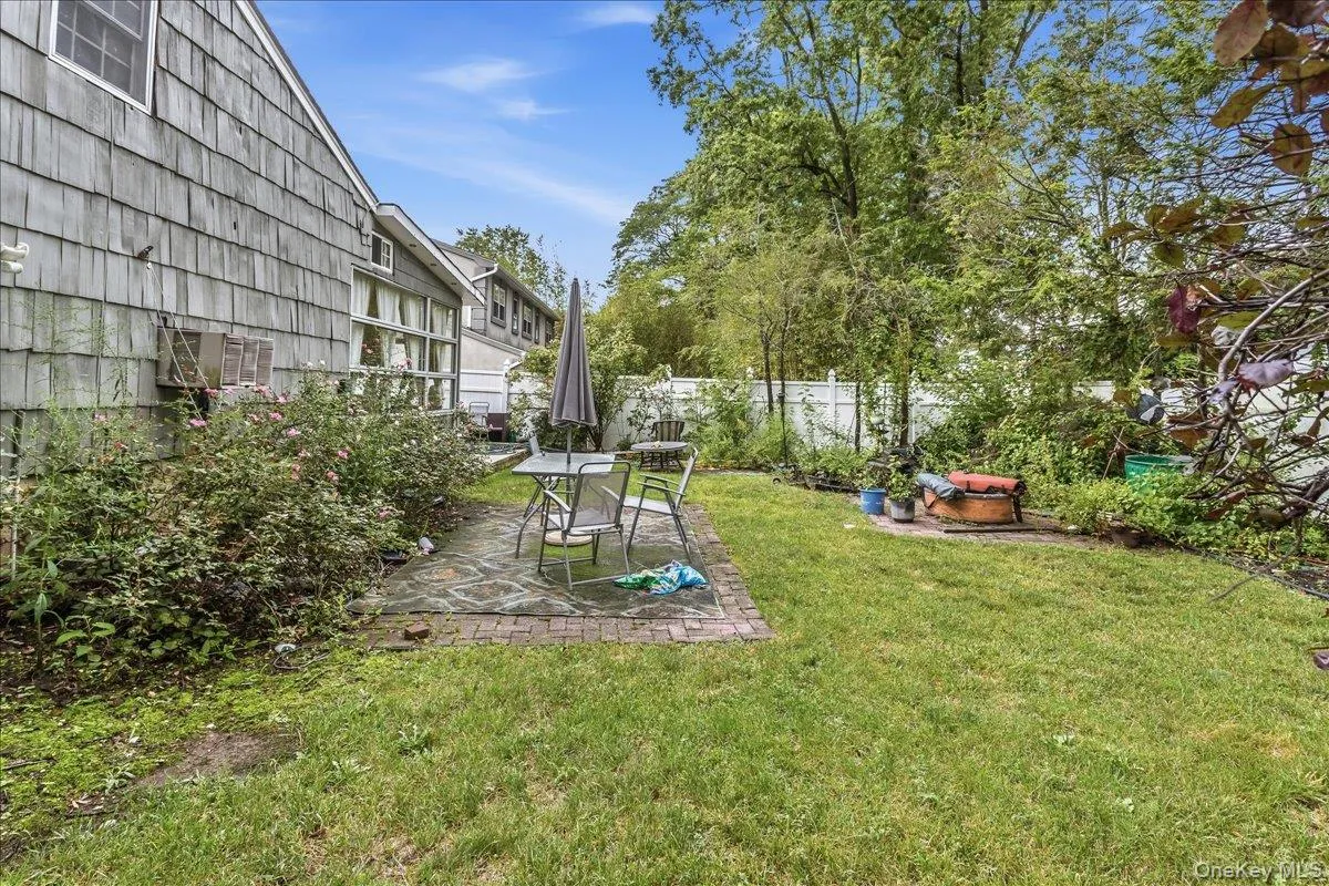1 Greentree Circle, North Hempstead, NY, 4 Bedrooms Bedrooms, 10 Rooms Rooms,3 BathroomsBathrooms,Residential,For Rent,Greentree,0,1048748 1 Greentree Circle, North Hempstead, NY, 4 Bedrooms Bedrooms, 10 Rooms Rooms,3 BathroomsBathrooms,Residential,For Rent,Greentree,0,1048748