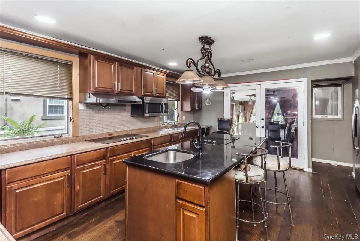 1 Greentree Circle, North Hempstead, NY, 4 Bedrooms Bedrooms, 10 Rooms Rooms,3 BathroomsBathrooms,Residential,For Rent,Greentree,0,1048748 1 Greentree Circle, North Hempstead, NY, 4 Bedrooms Bedrooms, 10 Rooms Rooms,3 BathroomsBathrooms,Residential,For Rent,Greentree,0,1048748